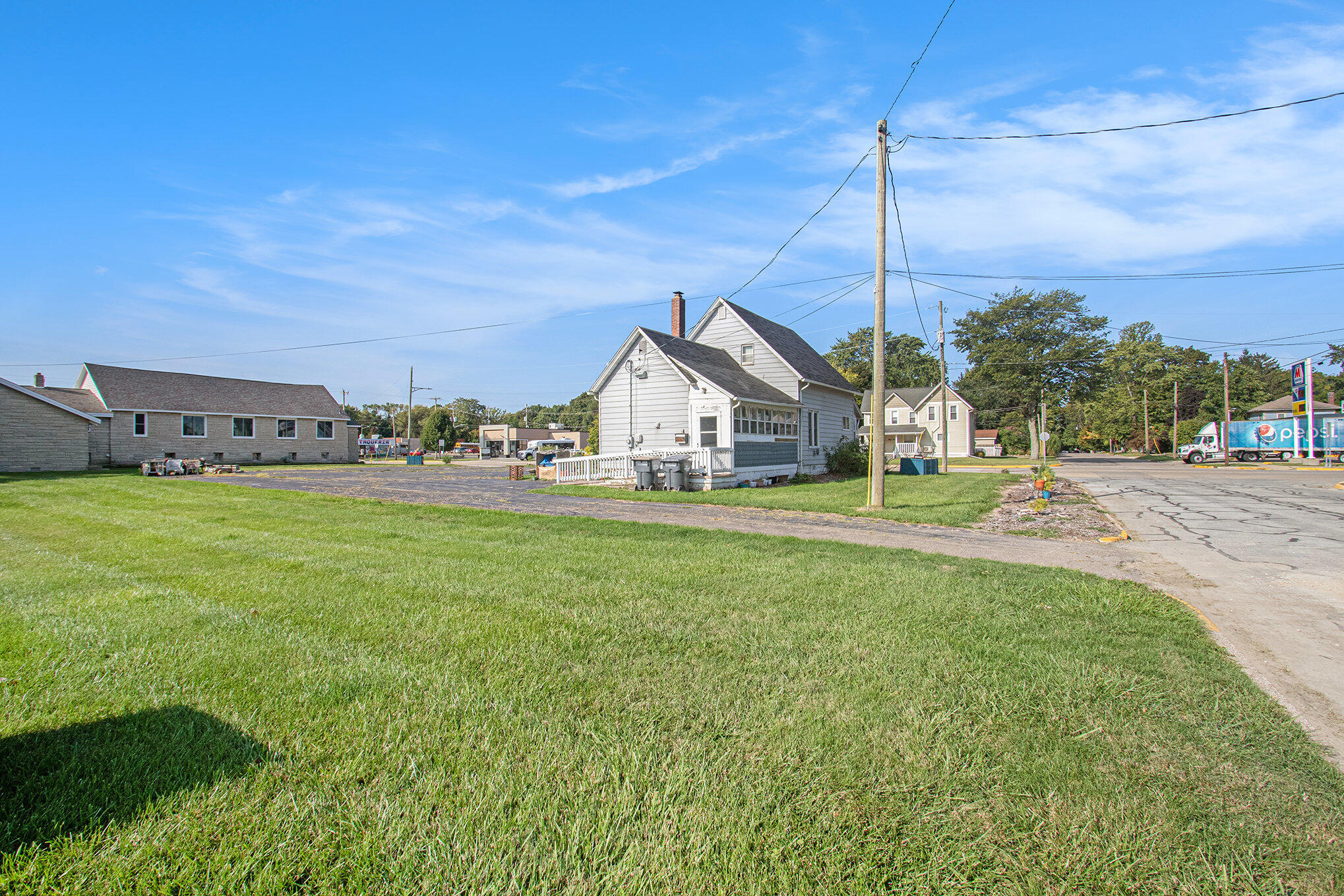 555 Broadway Street Property Photo 10