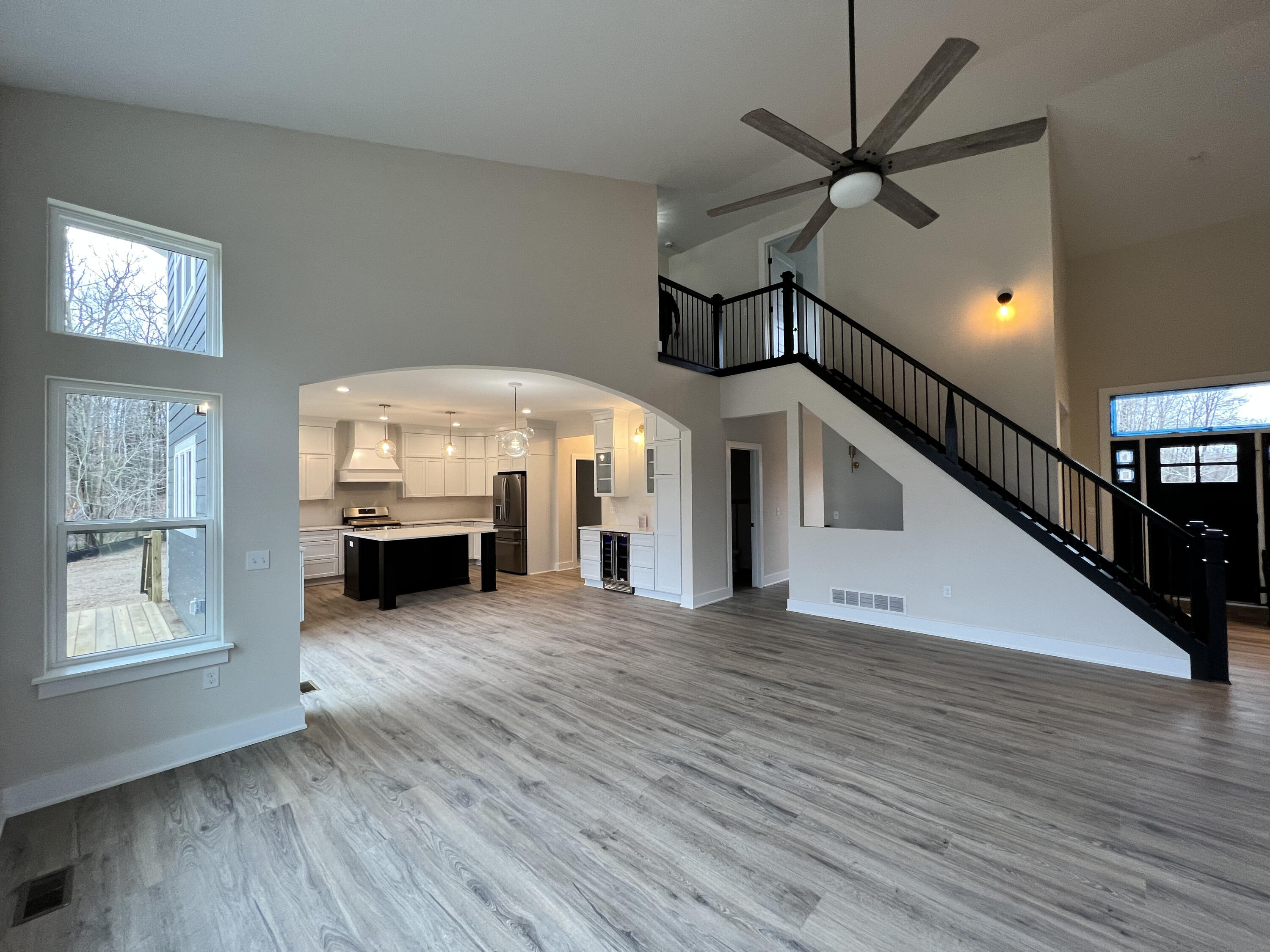 9935 White Tail Drive Property Photo 4