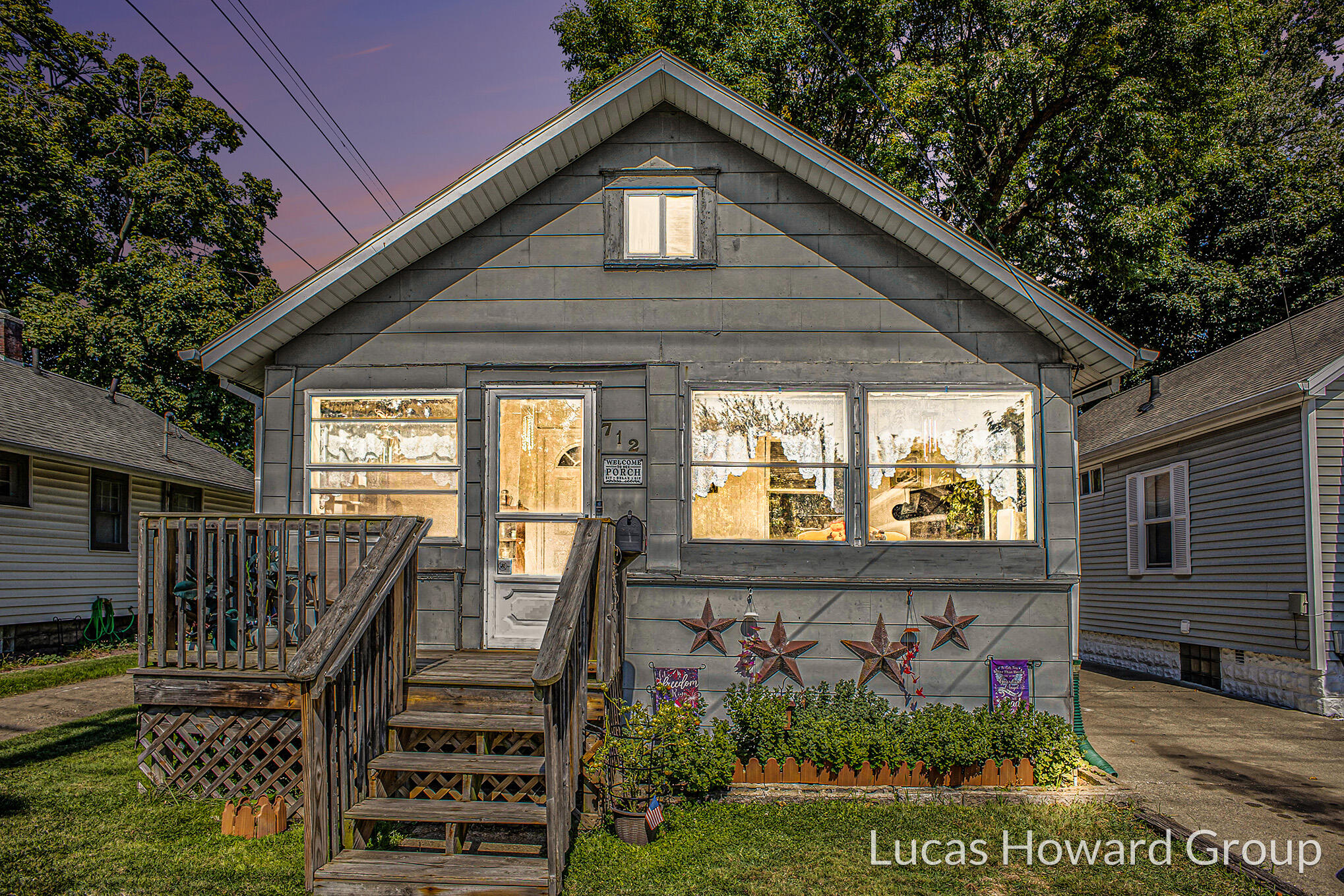 712 Lenore Avenue Property Photo 1
