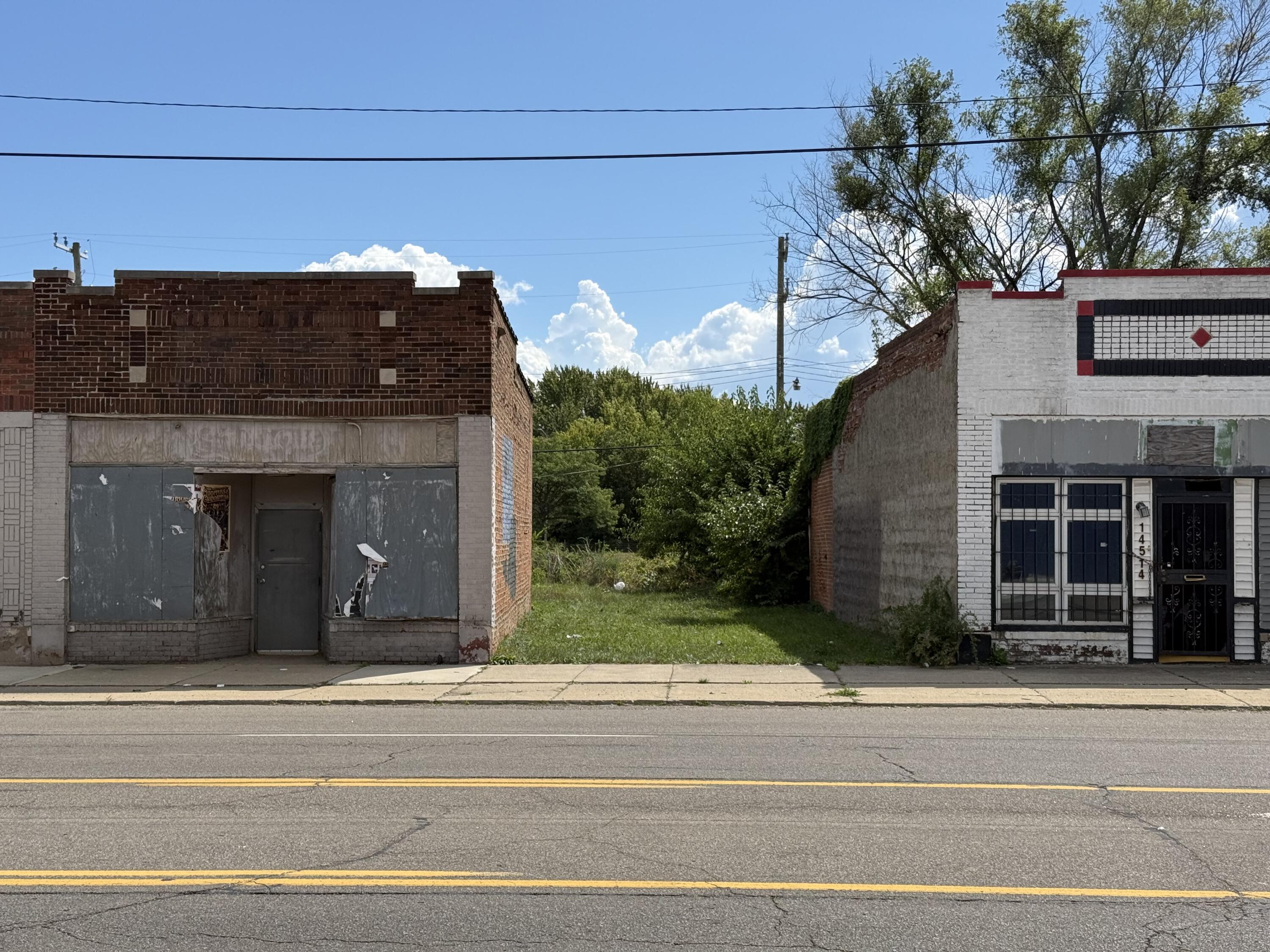 14520 Harper Avenue Property Photo 1