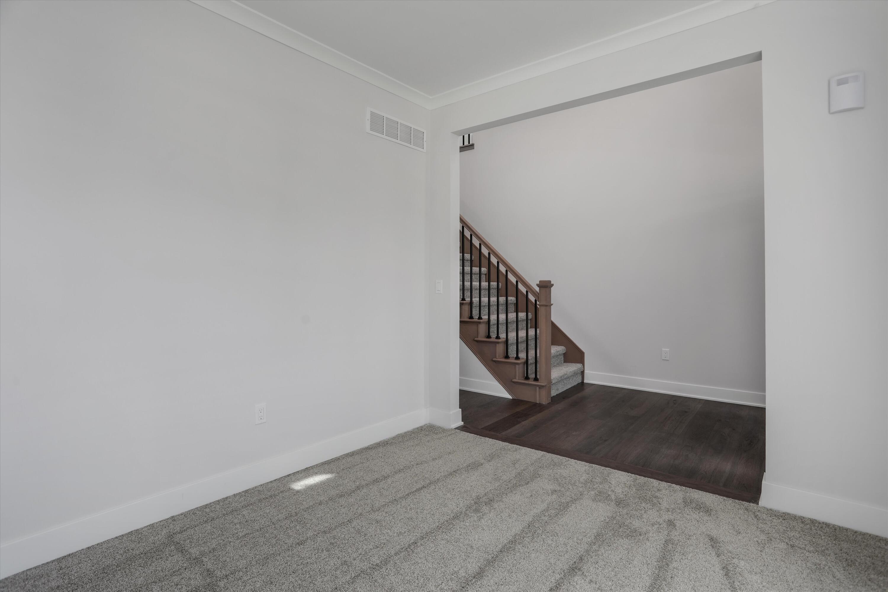 359 Amelia Circle Property Photo 6