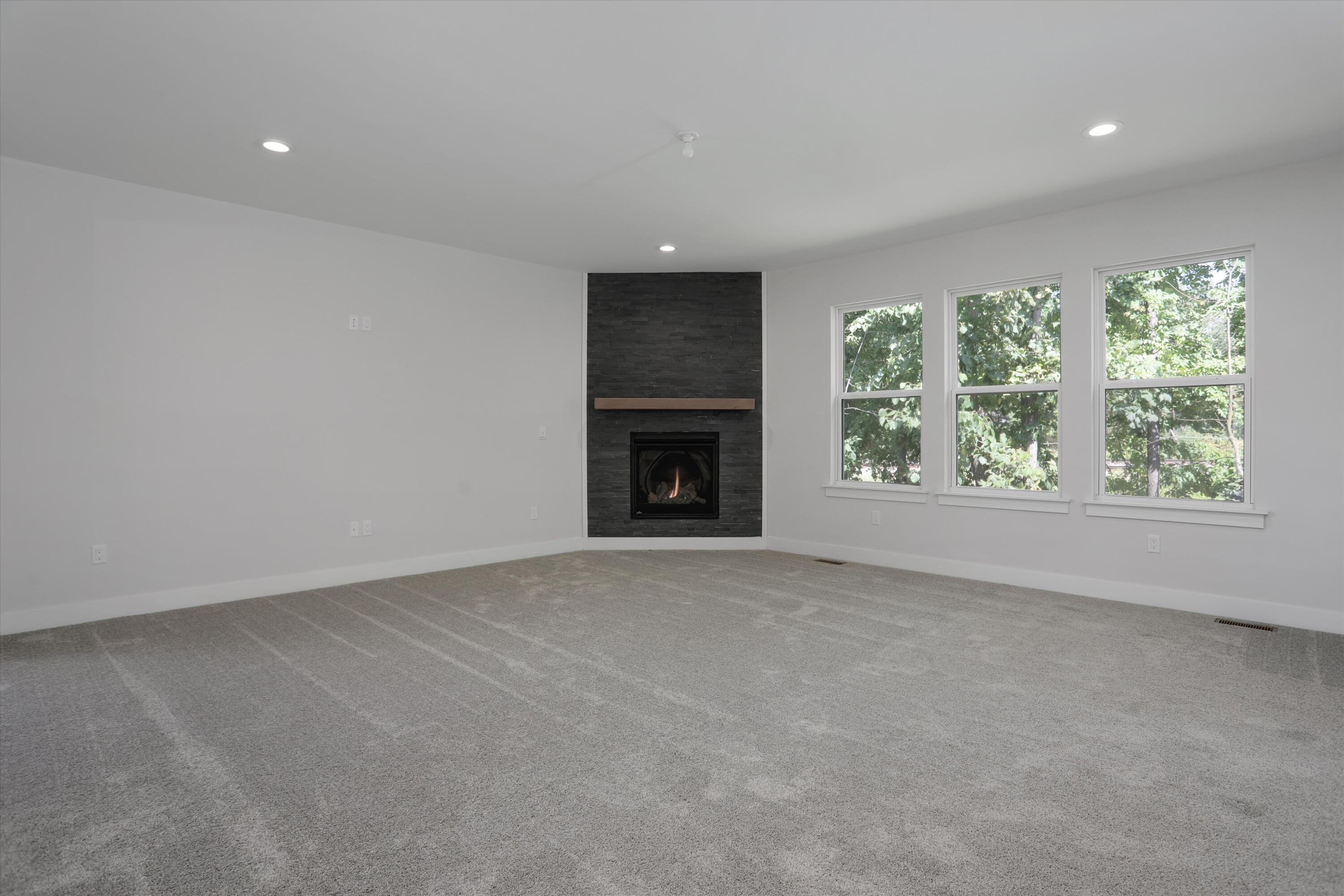 359 Amelia Circle Property Photo 10