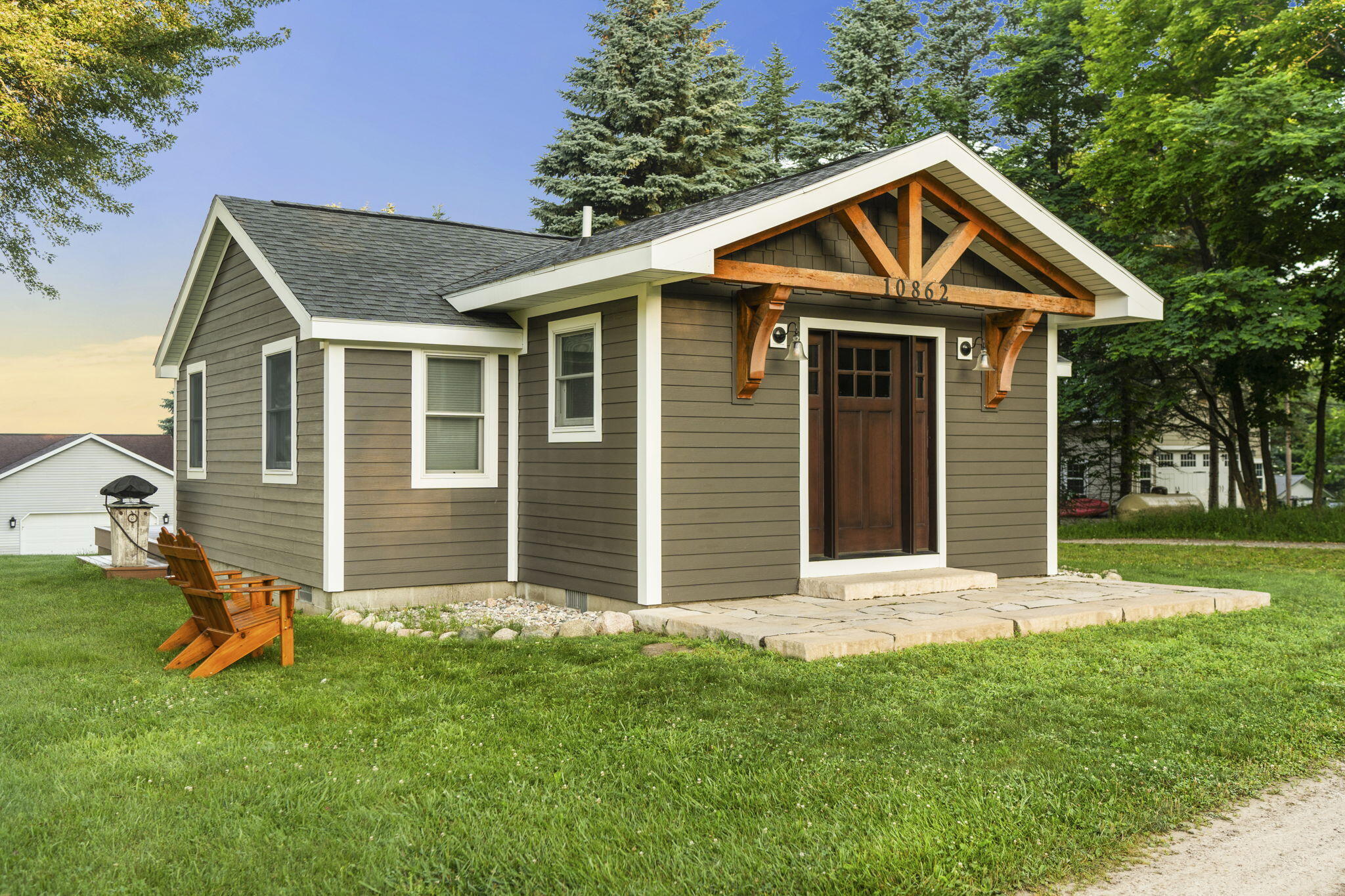 10862 Torchlight Lane Property Photo 6