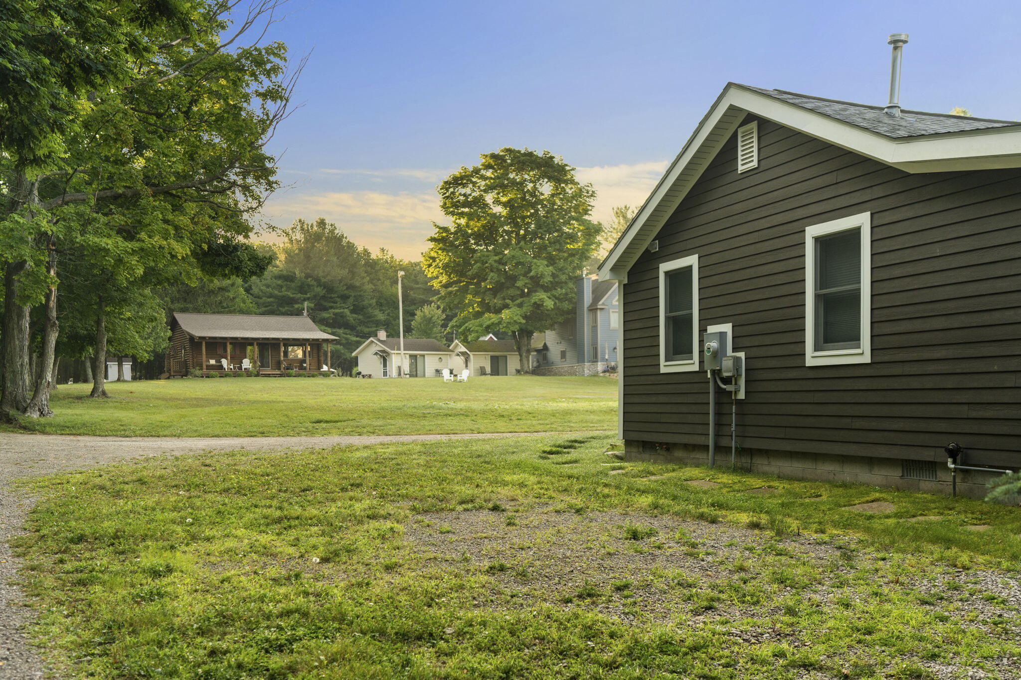 10862 Torchlight Lane Property Photo 11
