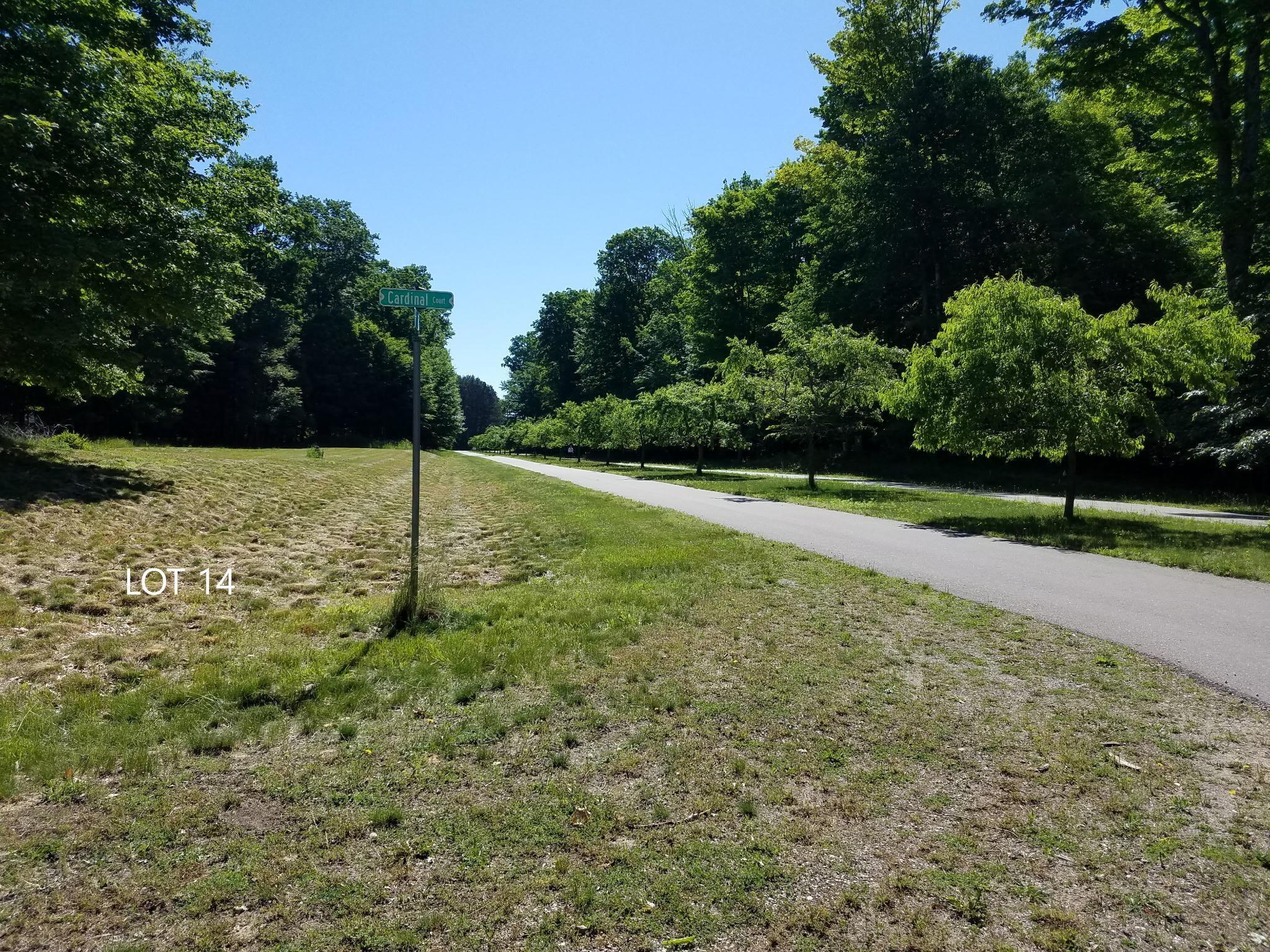 5816 N Cardinal Court Property Photo 2