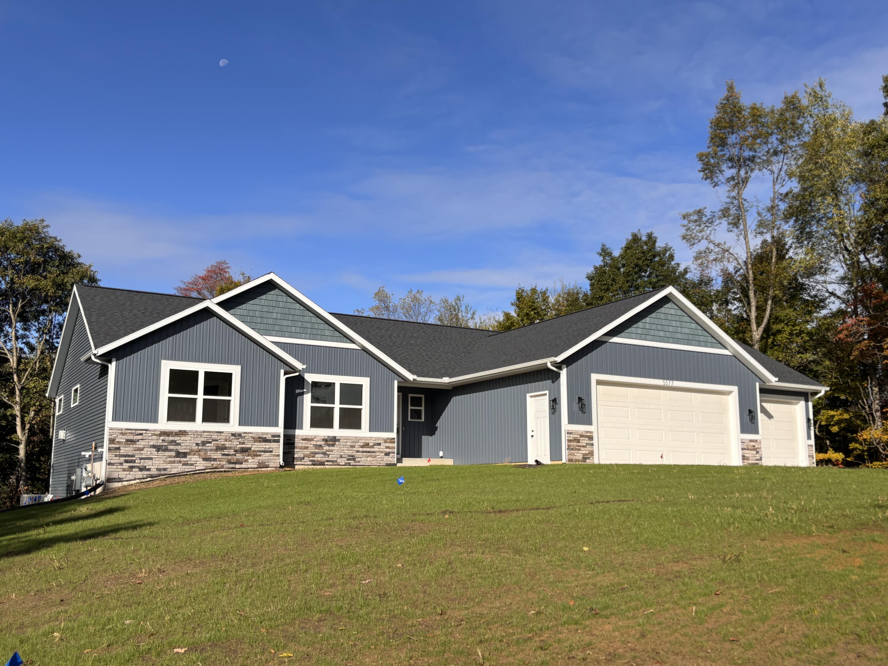 5577 Timberstone Lane Property Photo 3