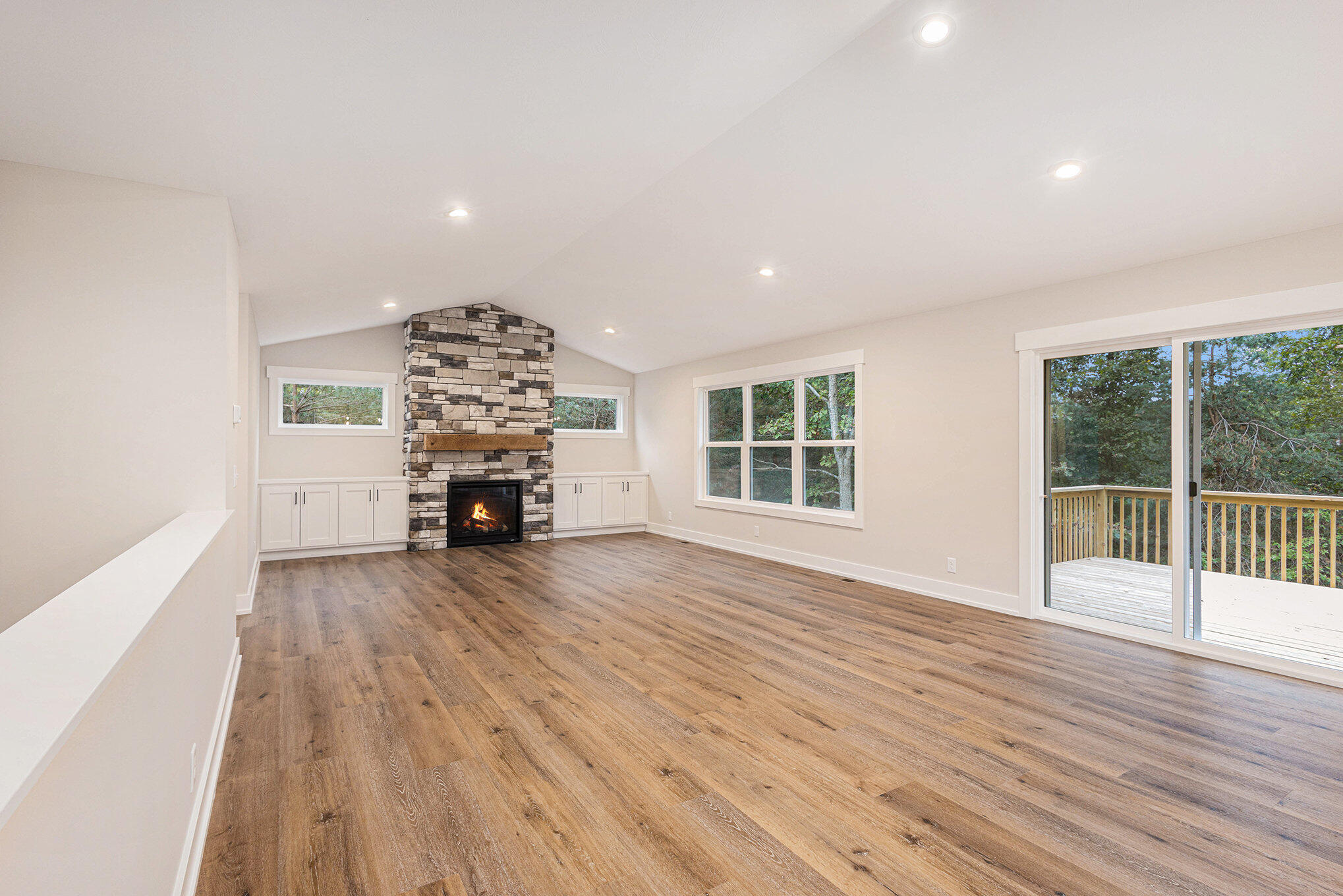 5577 Timberstone Lane Property Photo 7