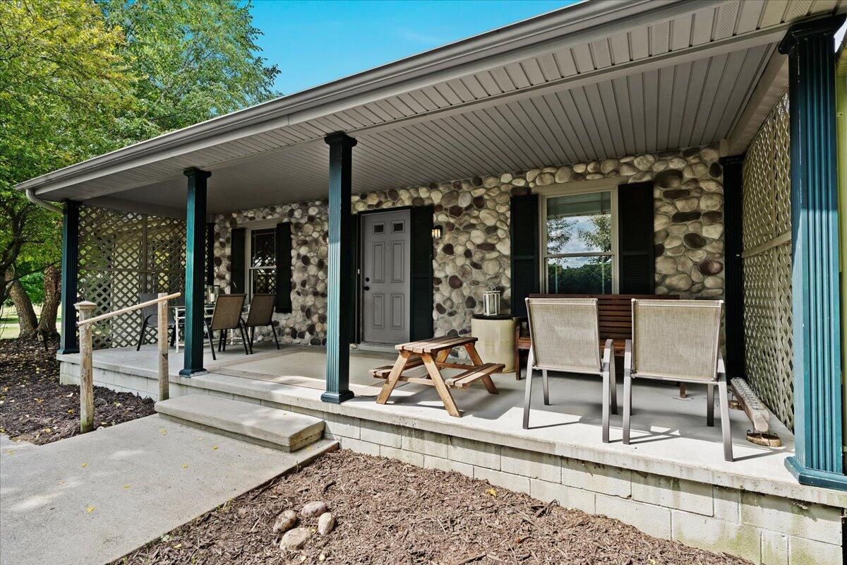 1435 Epley Road Property Photo 4
