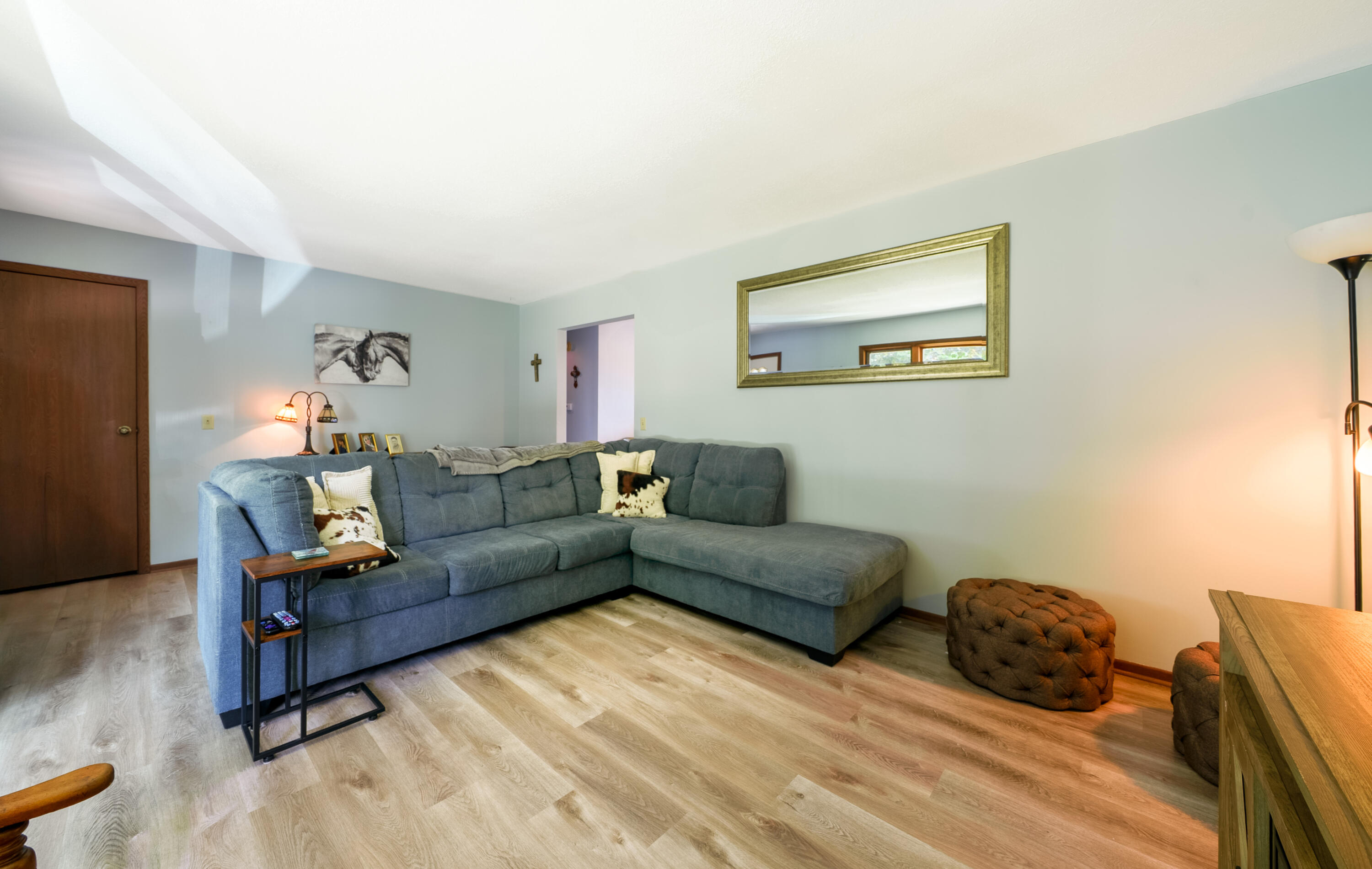 8888 Ferry Street Property Photo 10