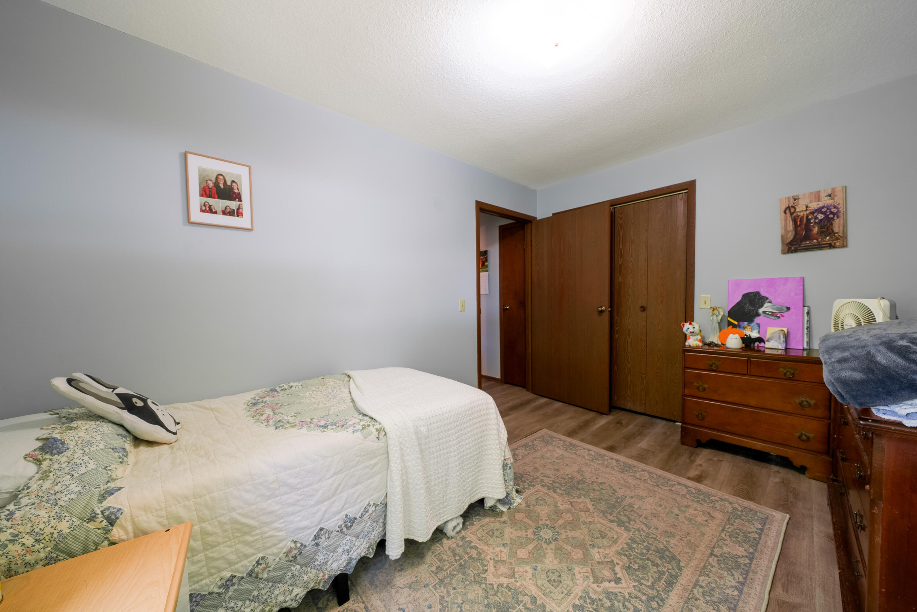 8888 Ferry Street Property Photo 14