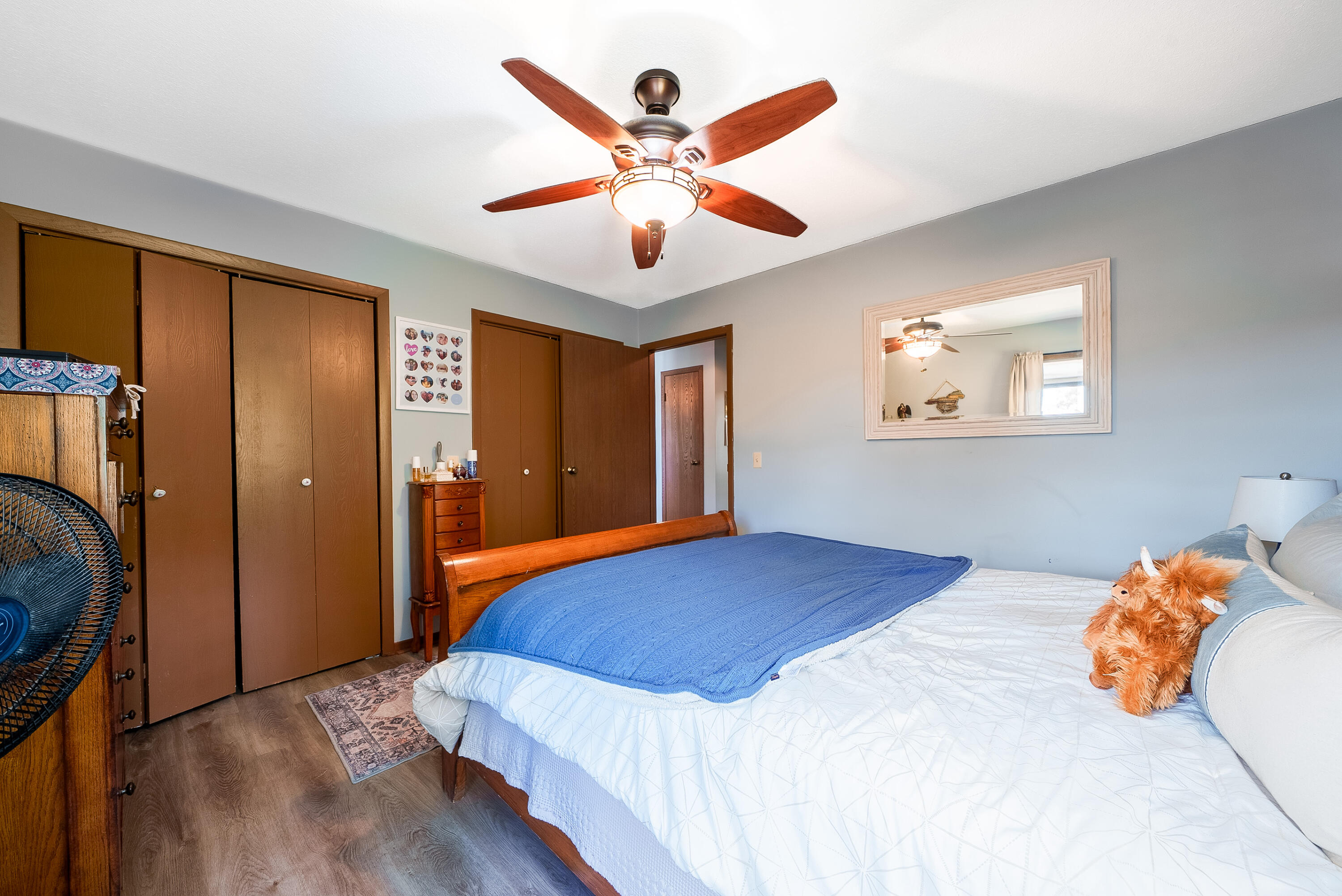 8888 Ferry Street Property Photo 18
