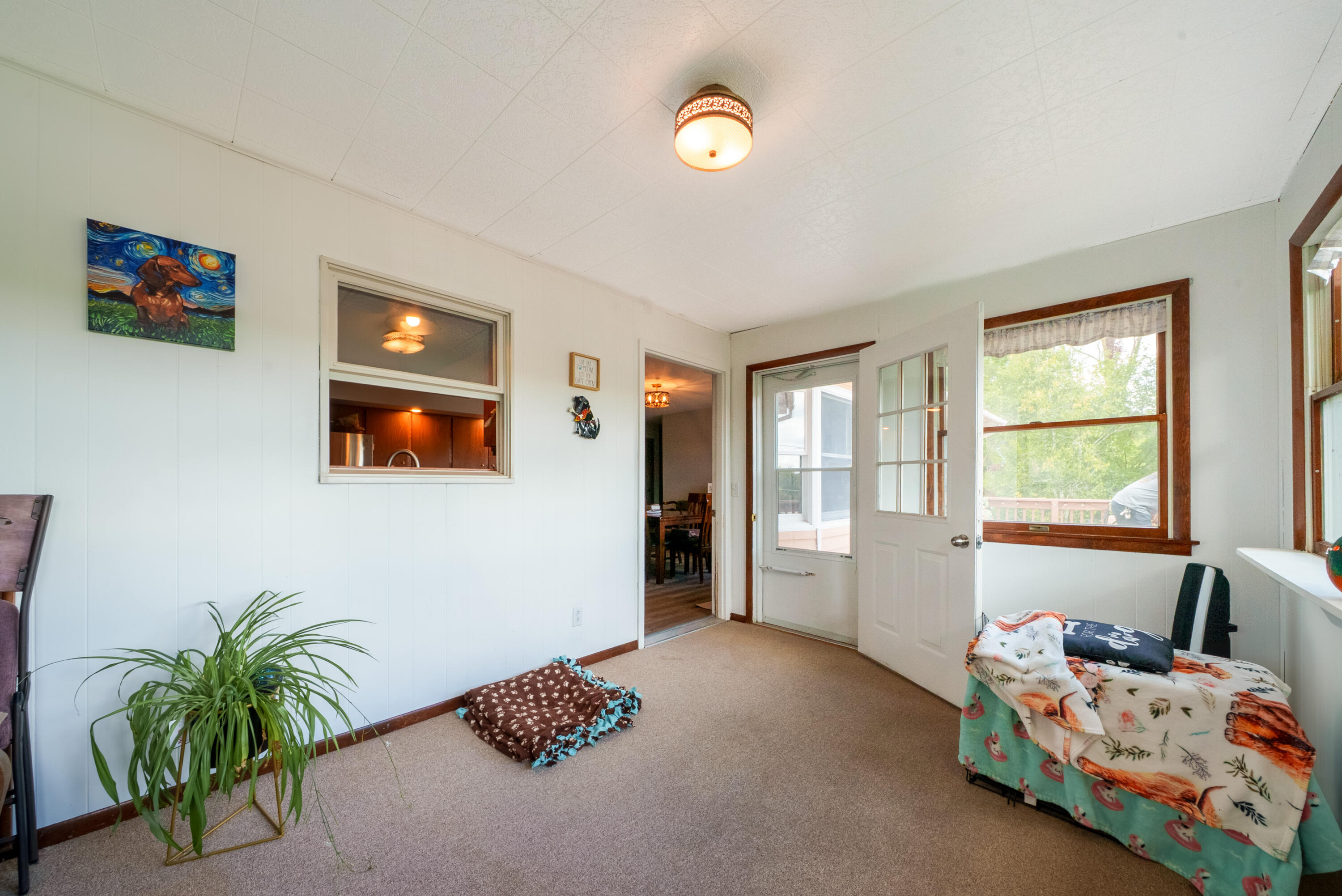 8888 Ferry Street Property Photo 21