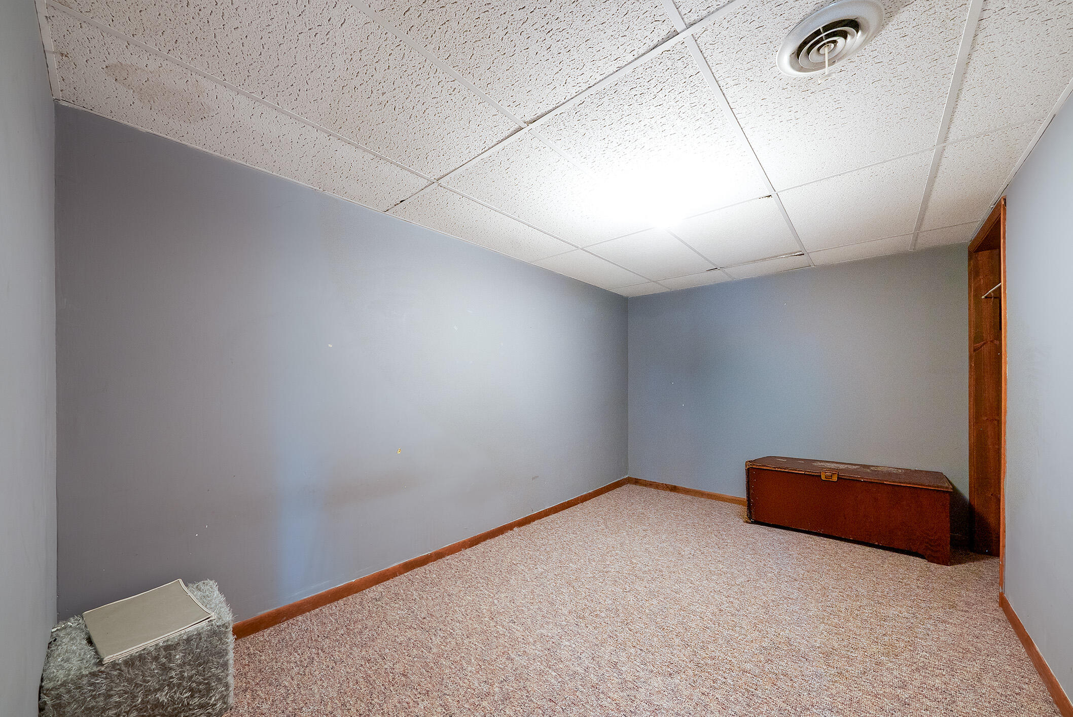 8888 Ferry Street Property Photo 25