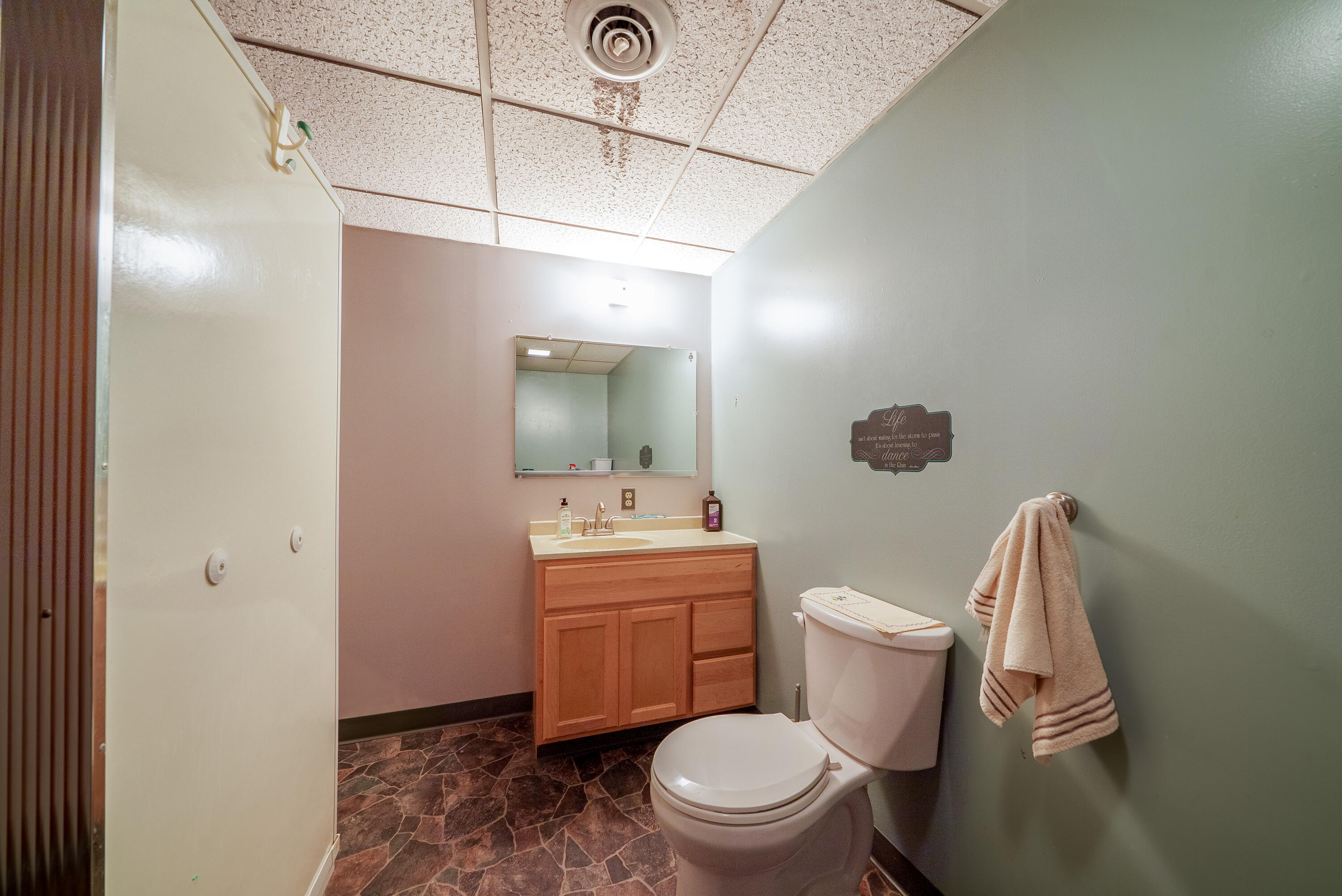 8888 Ferry Street Property Photo 26