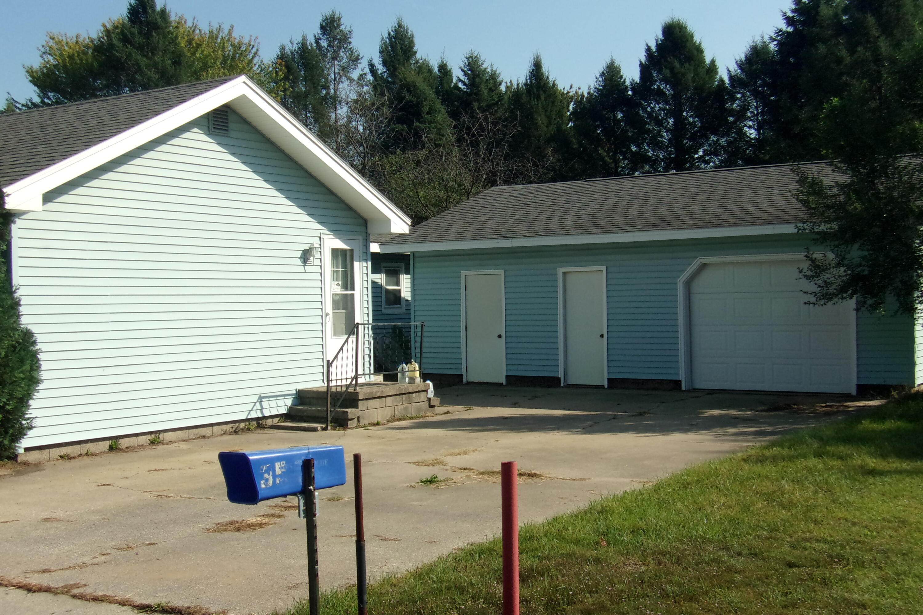35 Third Street Property Photo 2