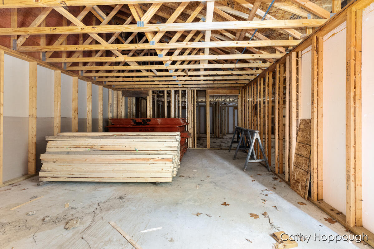 533 E Washington Street A,b Property Photo 6
