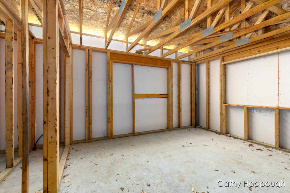 533 E Washington Street A,b Property Photo 11