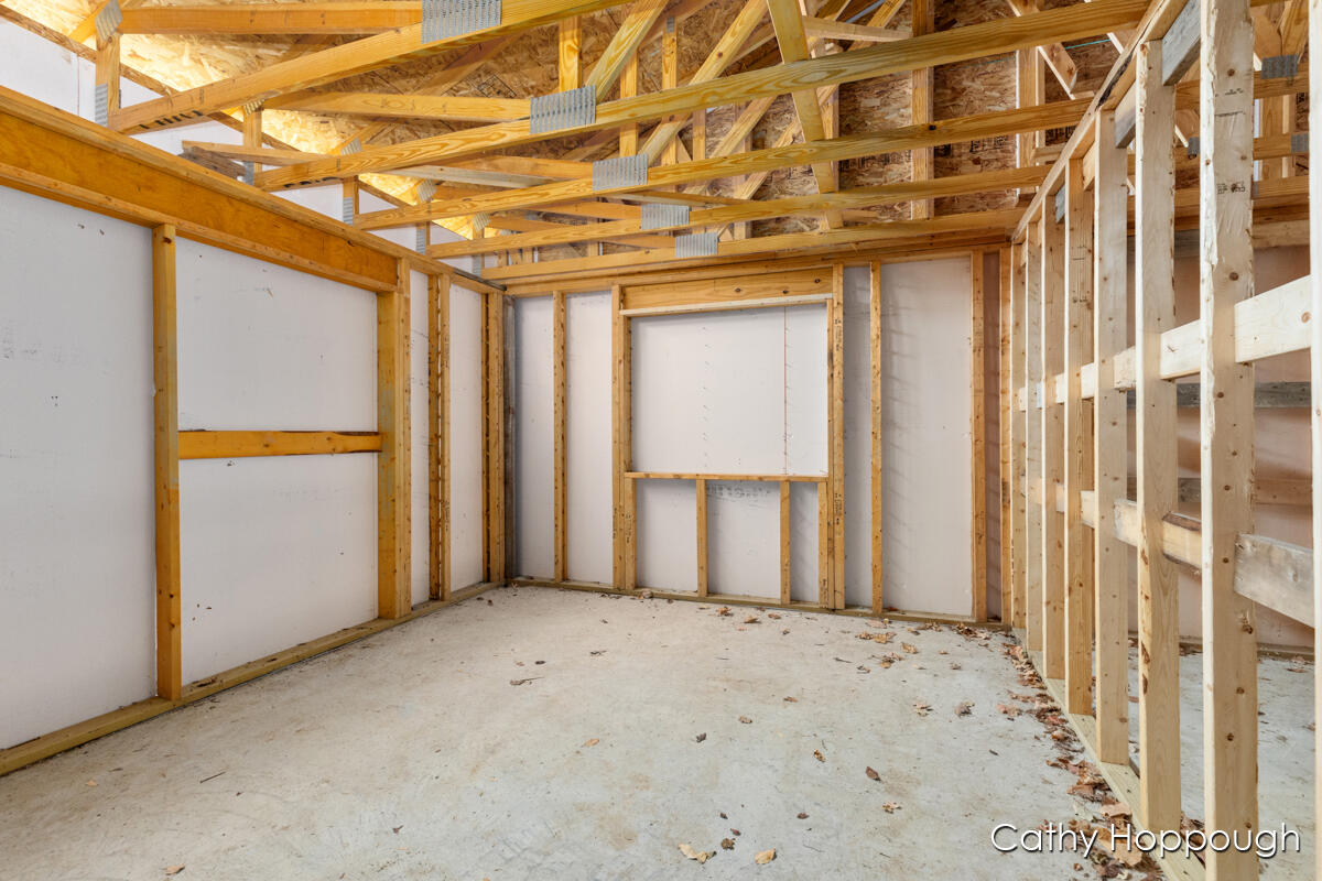 533 E Washington Street A,b Property Photo 12