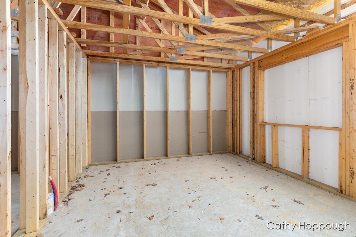 533 E Washington Street A,b Property Photo 14