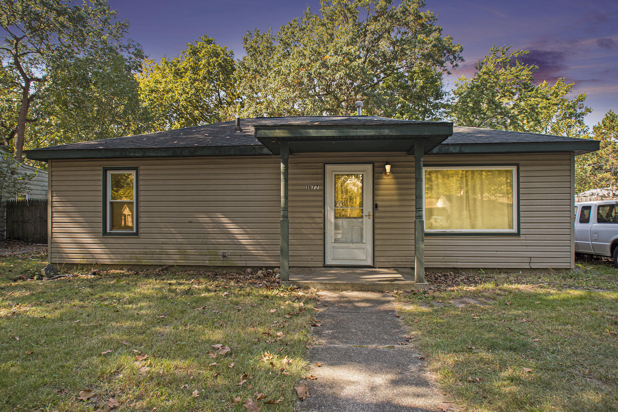 1877 Lewis Drive Property Photo 1