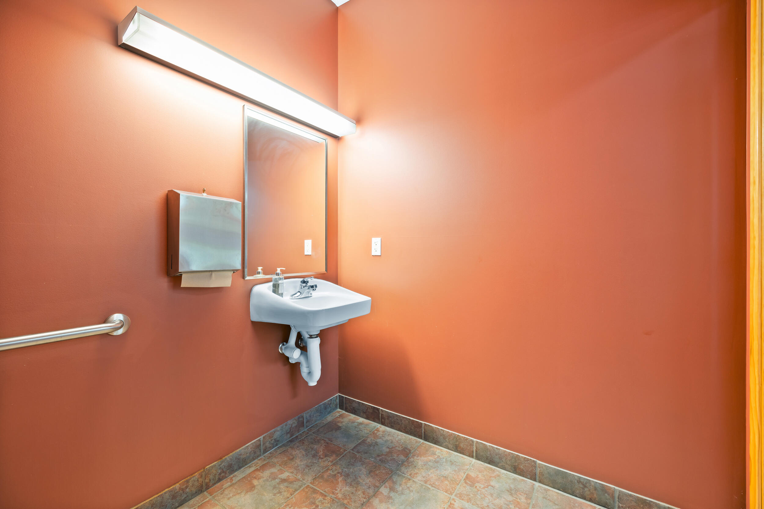 3598 Green Pointe Center Property Photo 15
