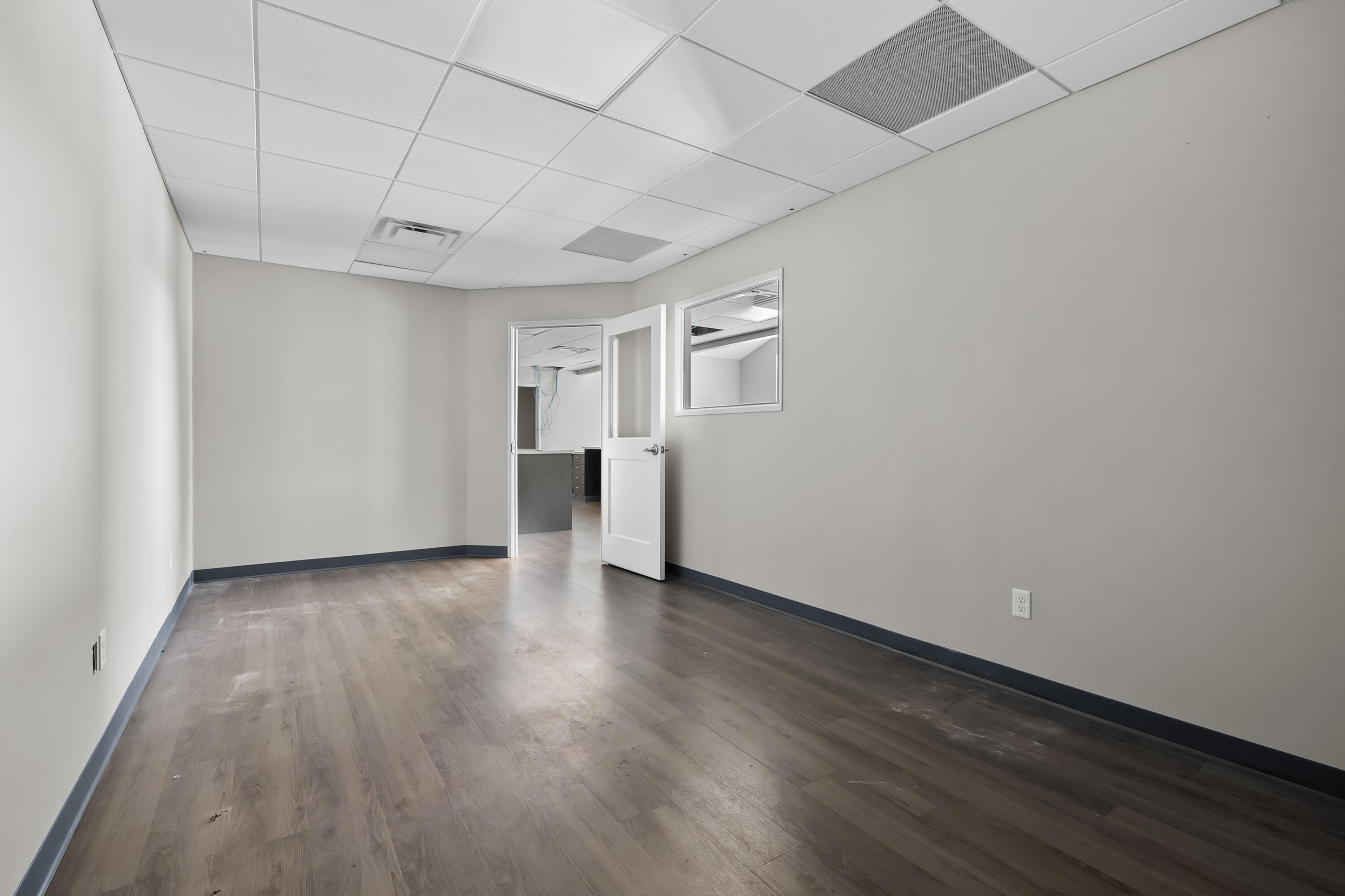 8083 Vineyard Parkway Property Photo 16