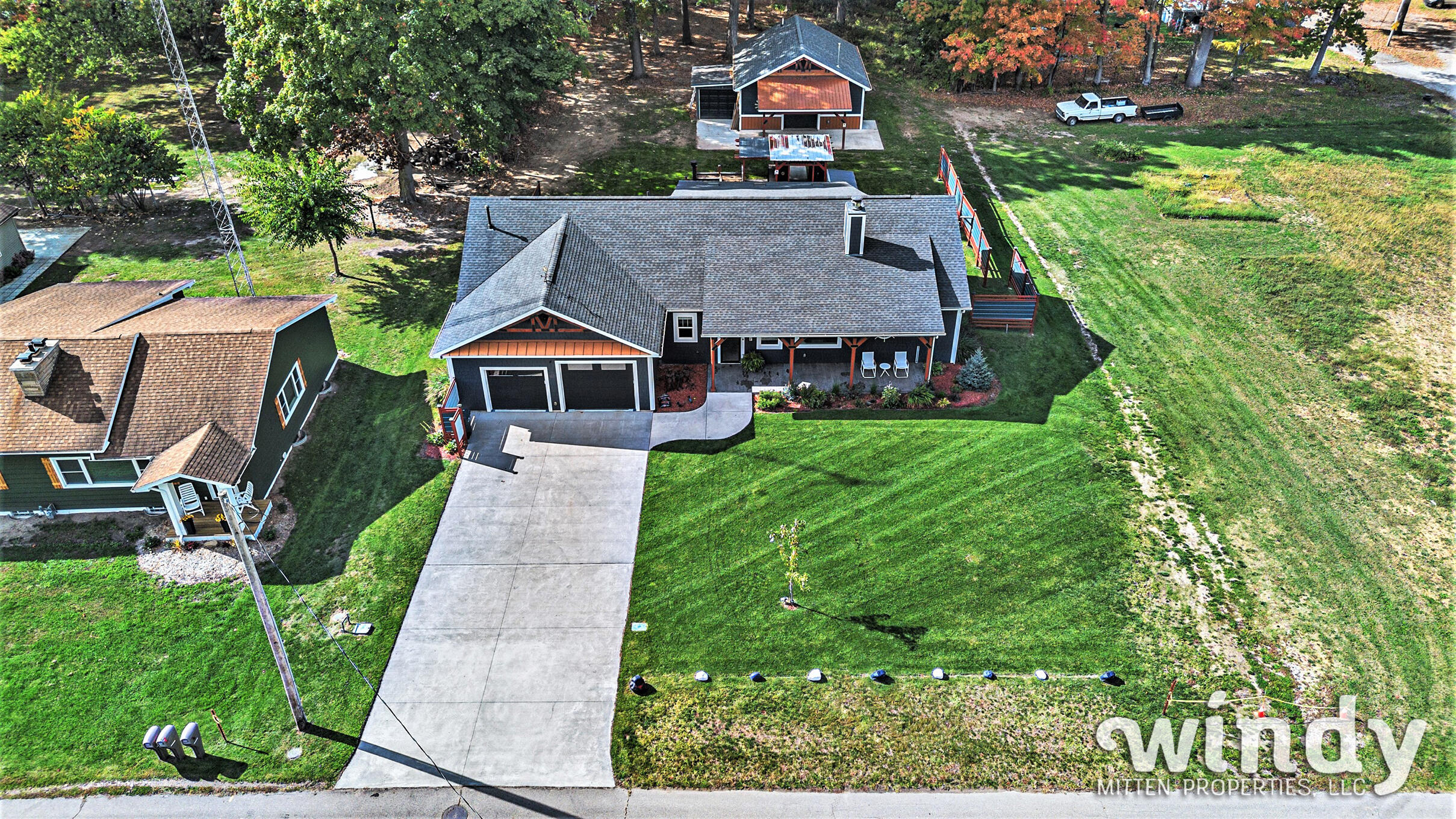 4958 Forest Park Avenue Property Photo 1