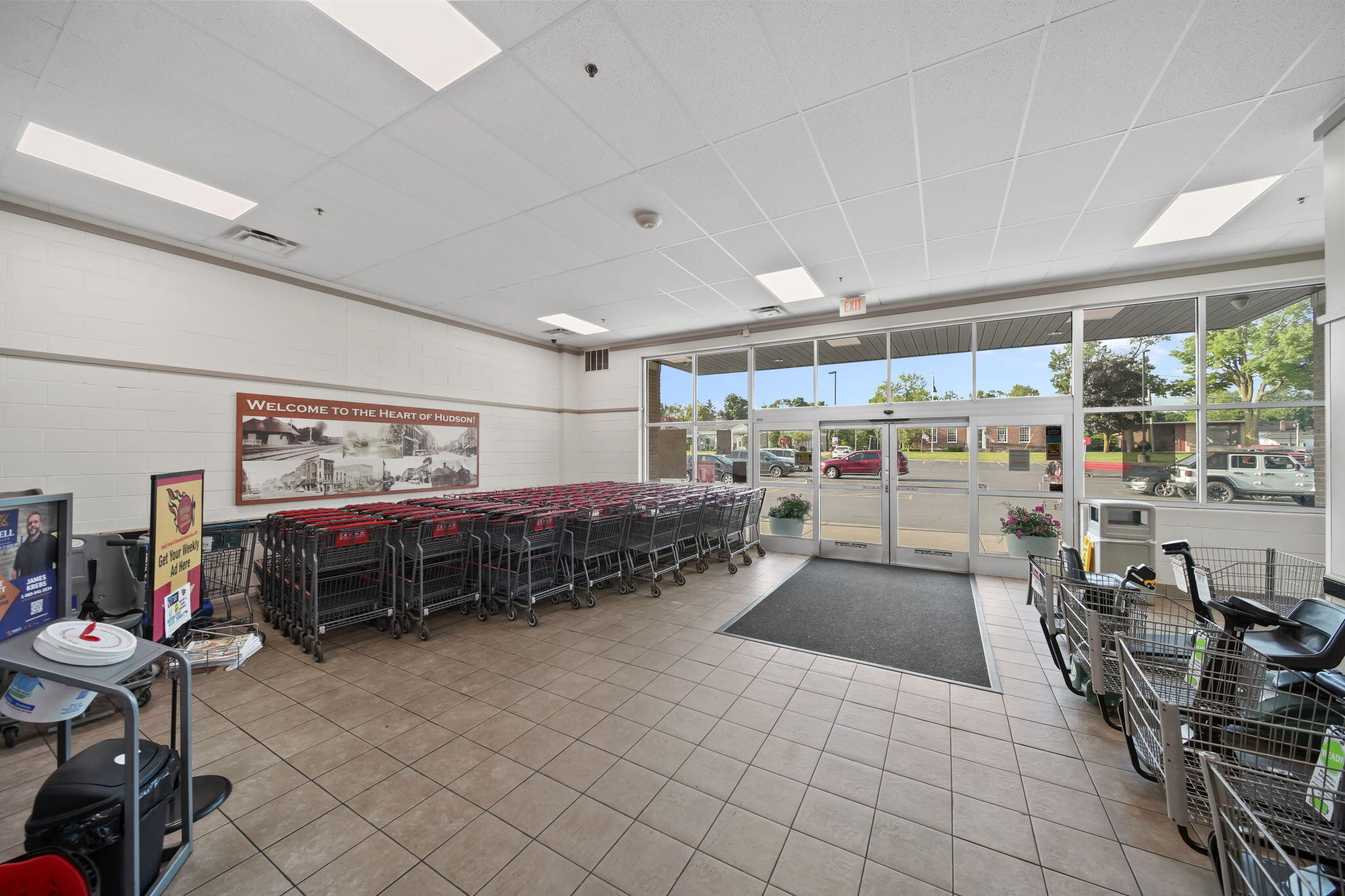 325 Railroad Street Property Photo 5
