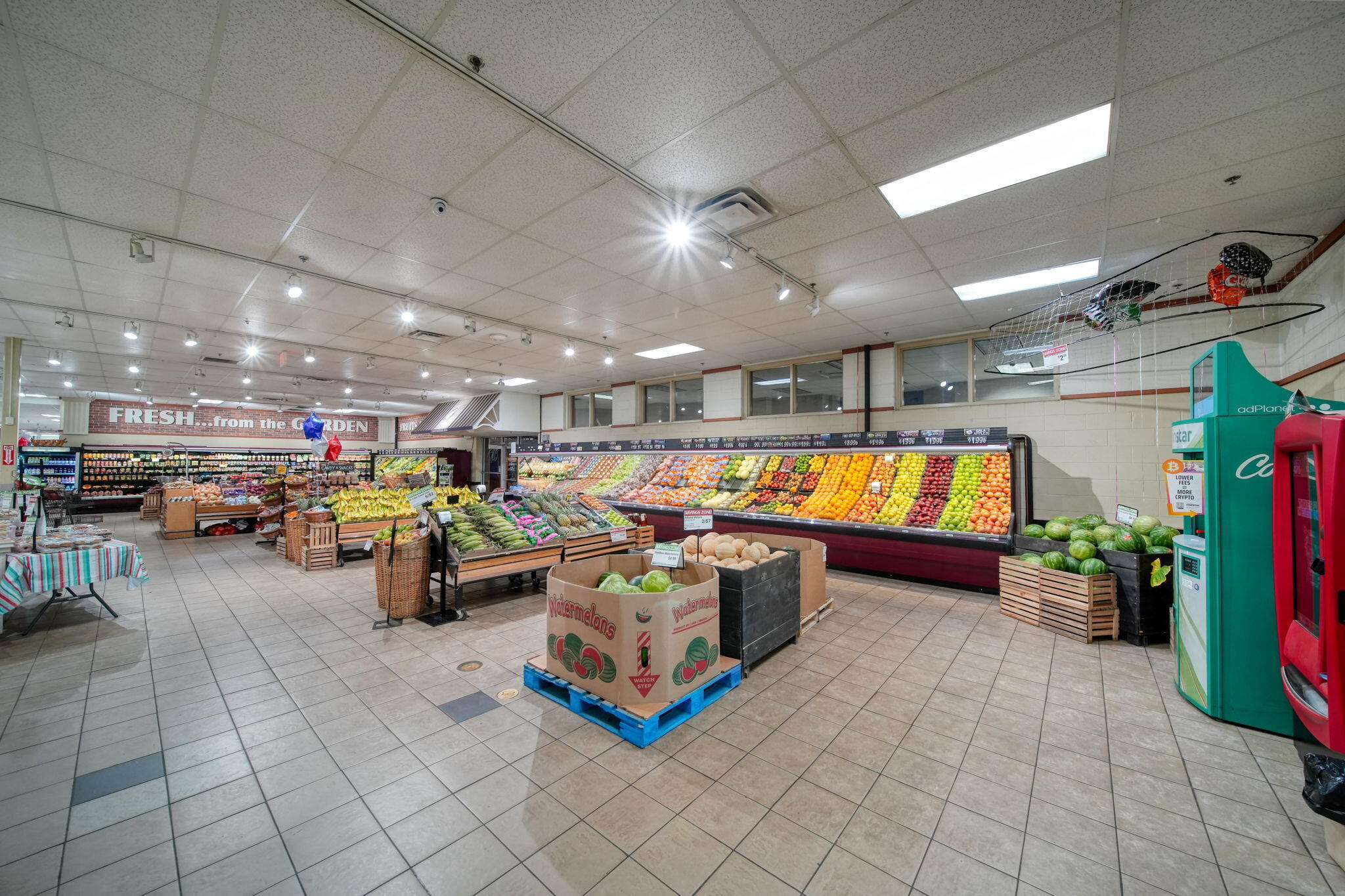 325 Railroad Street Property Photo 8