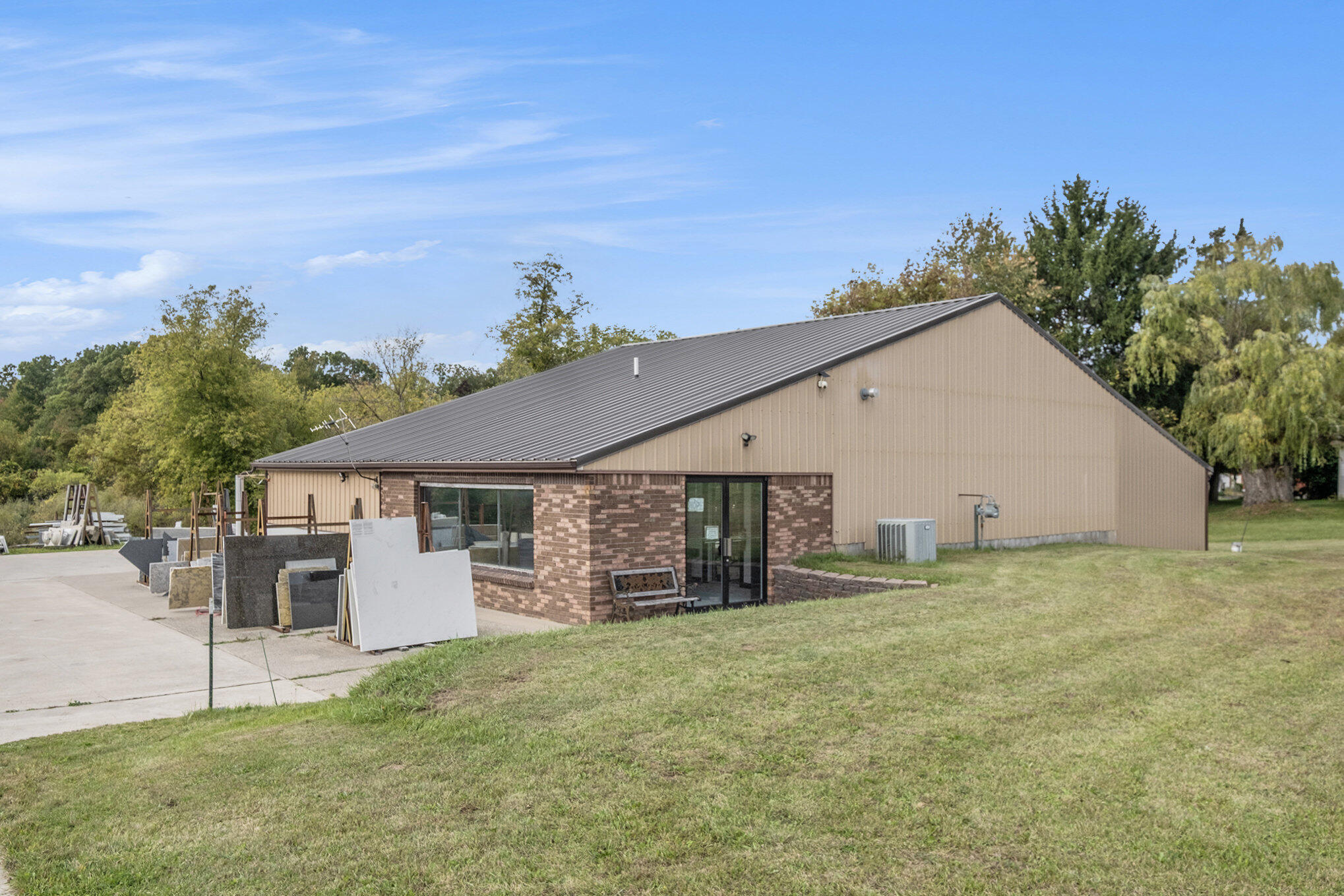 7887 Elm Avenue Property Photo 1