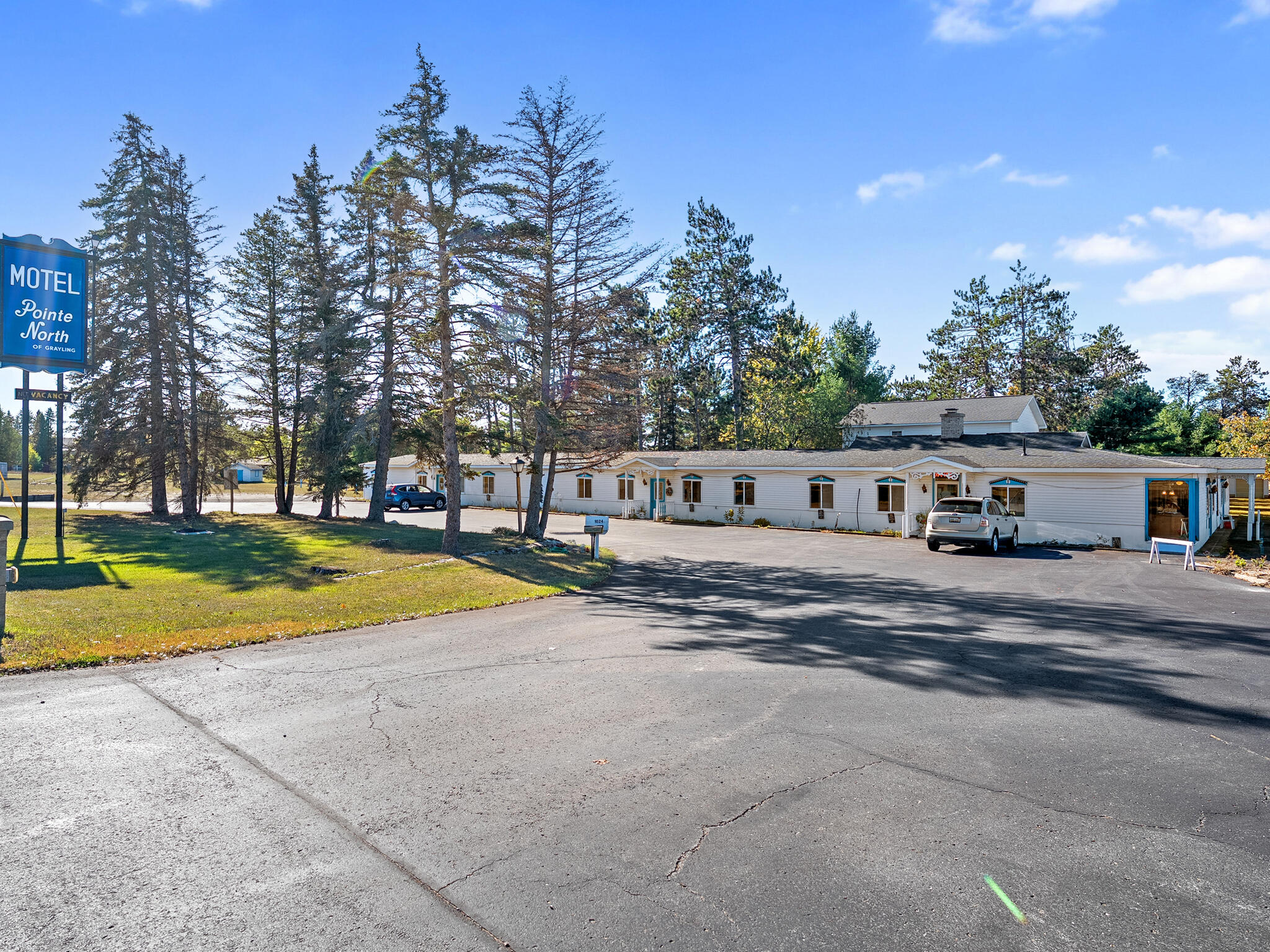 1024 I-75 Business Property Photo 2