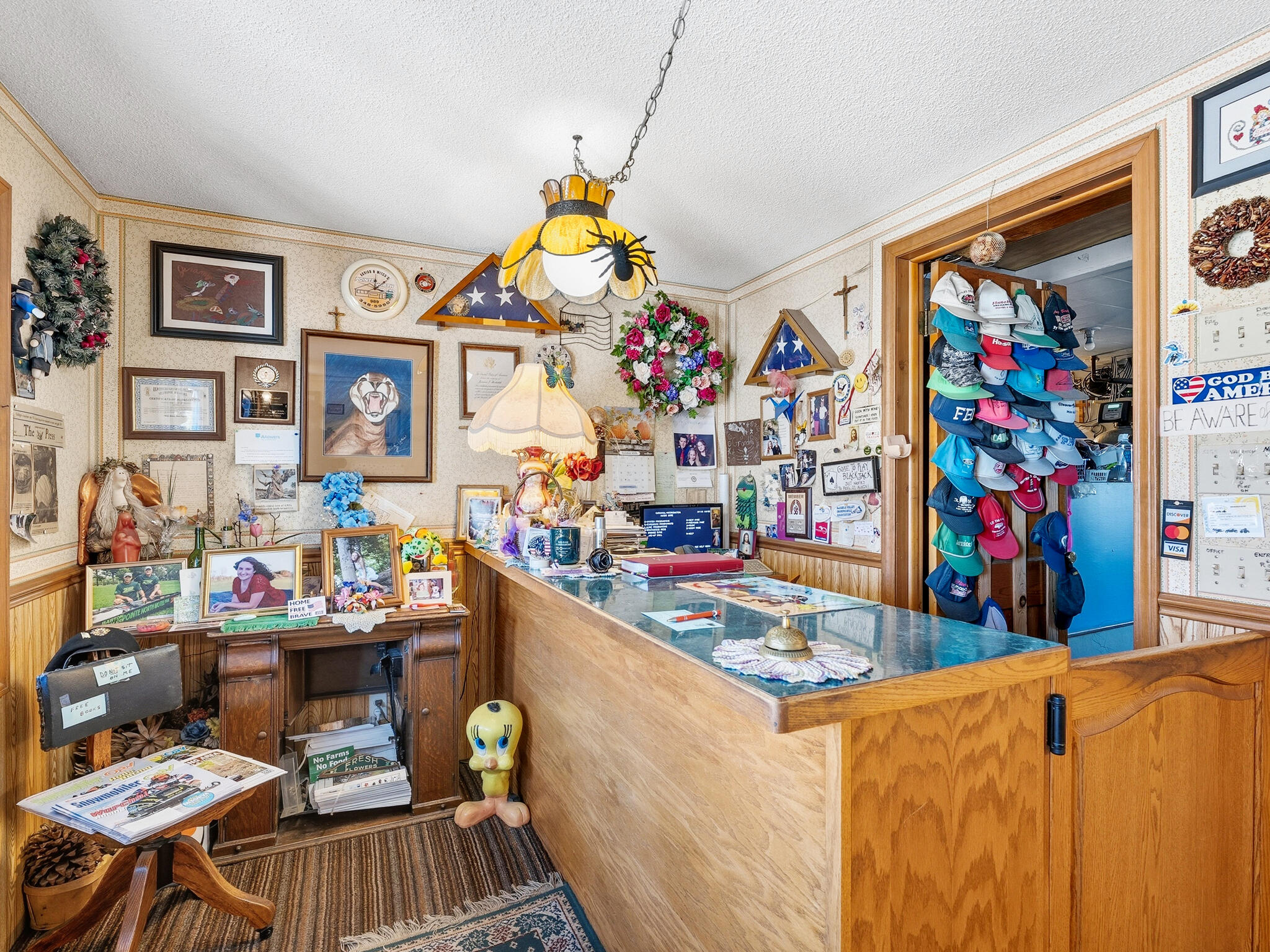 1024 I-75 Business Property Photo 11
