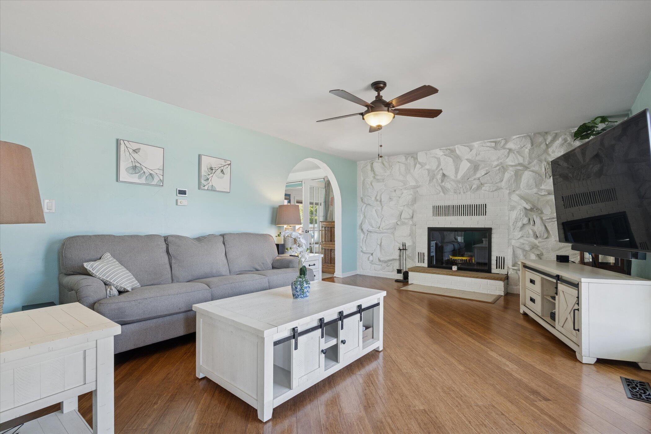 1407 Shore Drive Property Photo 10