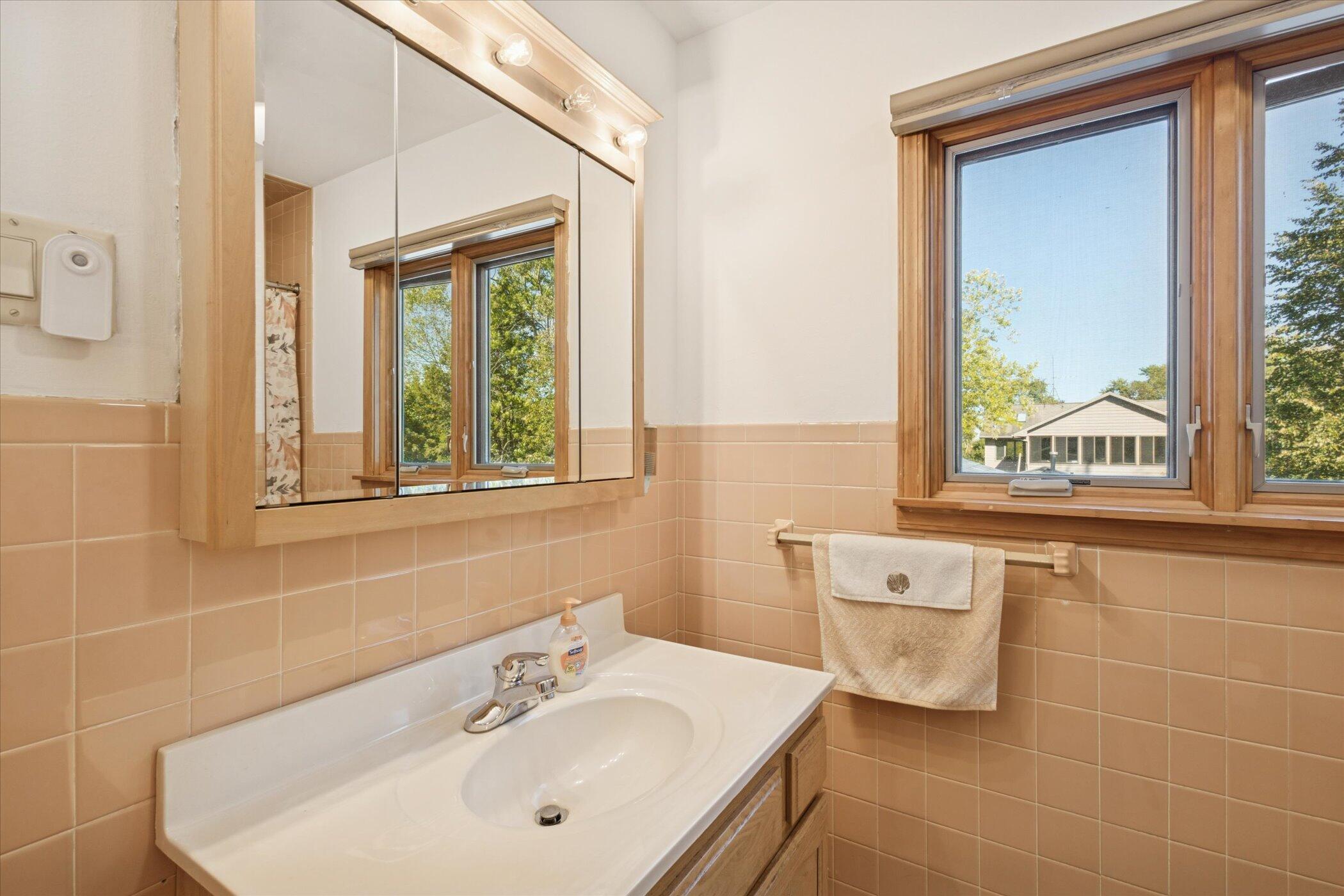 1407 Shore Drive Property Photo 16