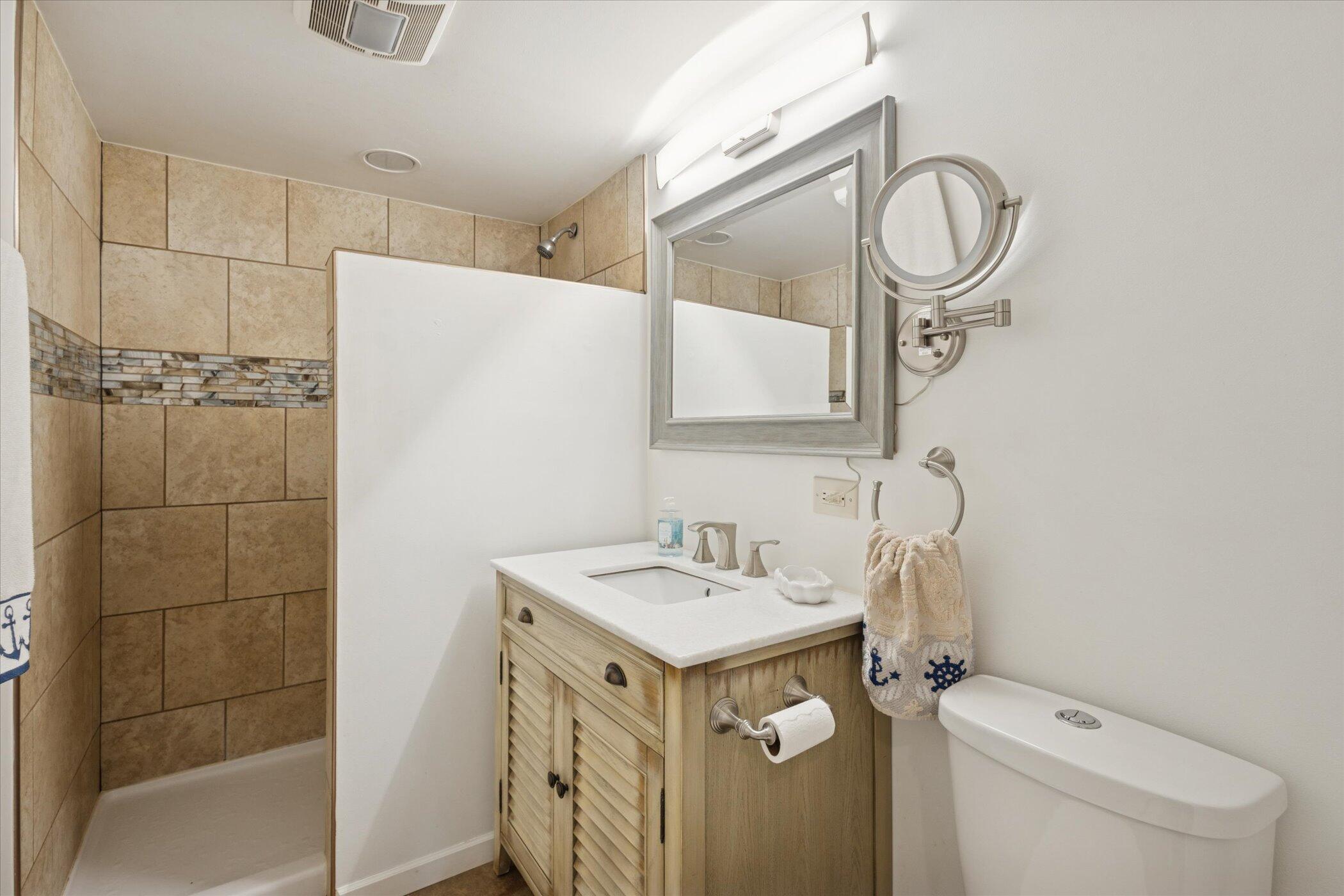 1407 Shore Drive Property Photo 26