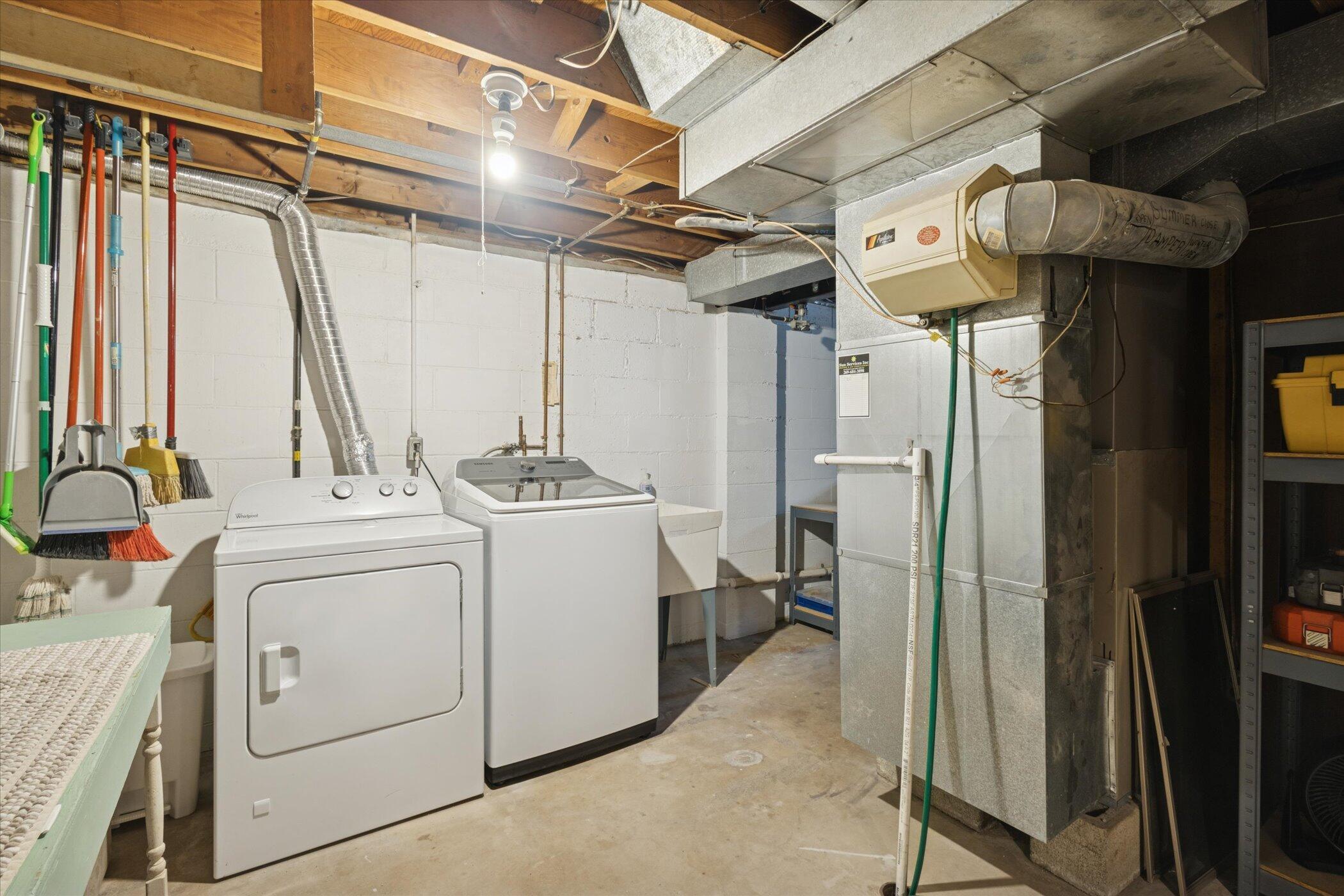 1407 Shore Drive Property Photo 27