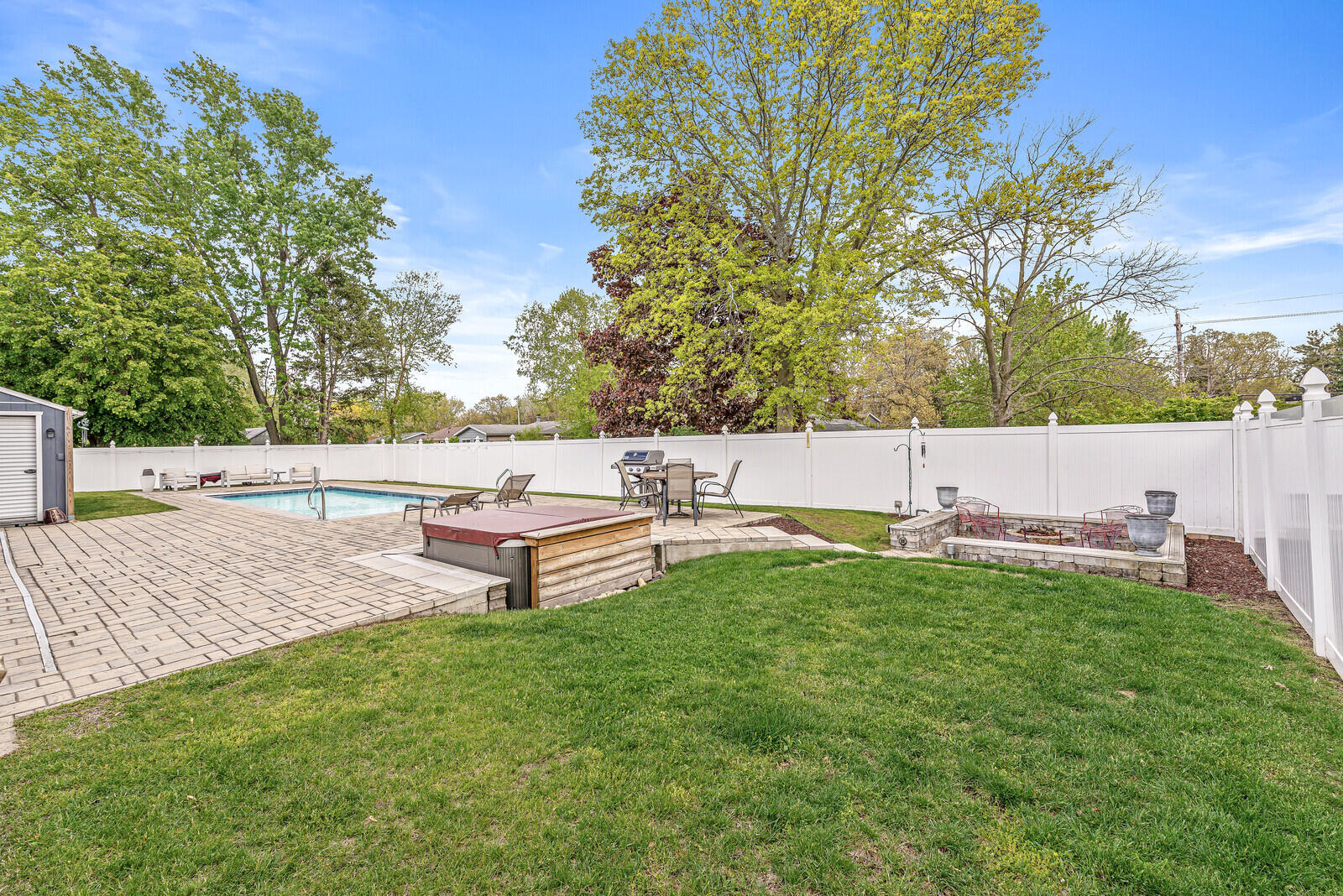 1407 Shore Drive Property Photo 56