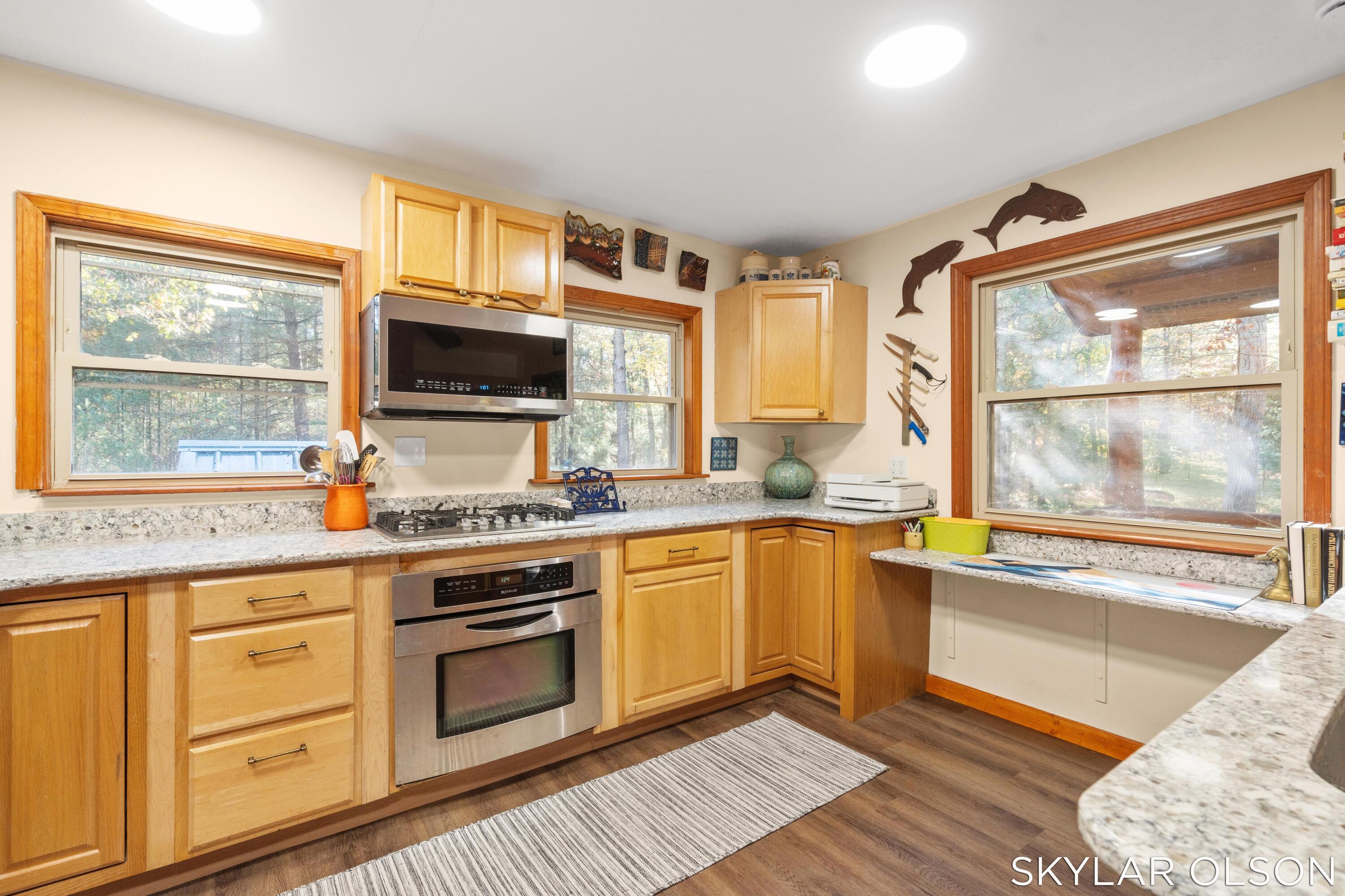 10711 N Tuttle Road Property Photo 14