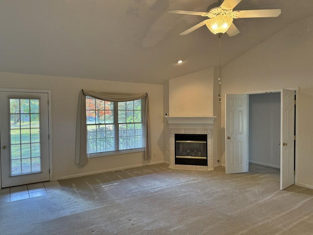 7600 Ryans Run Property Photo 4