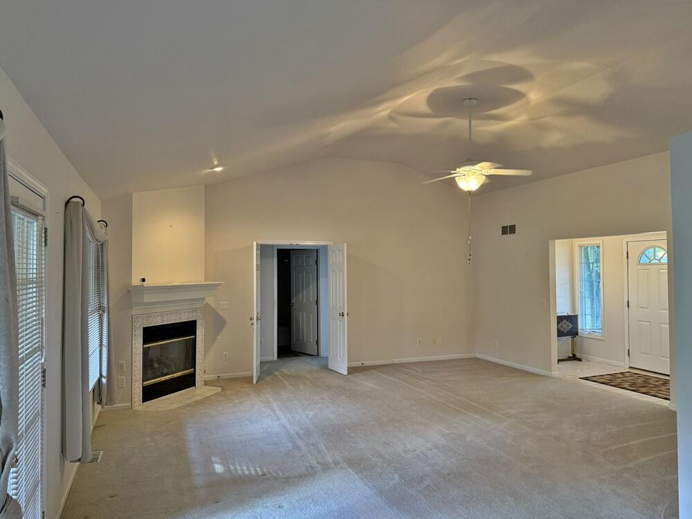 7600 Ryans Run Property Photo 5
