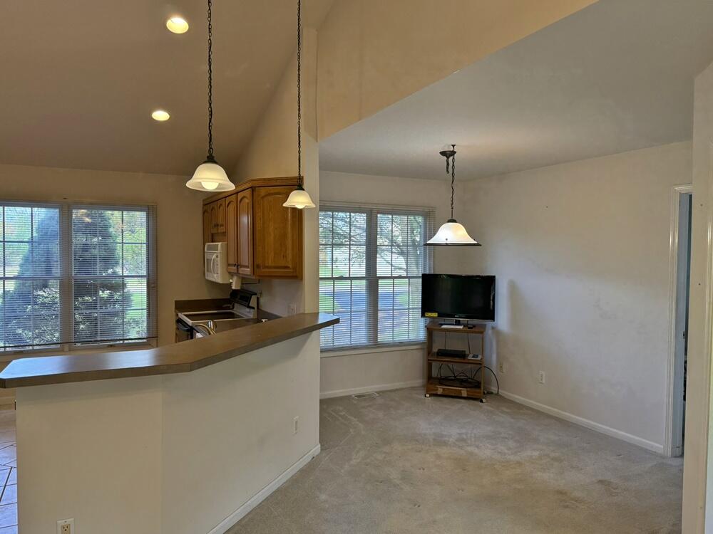 7600 Ryans Run Property Photo 8
