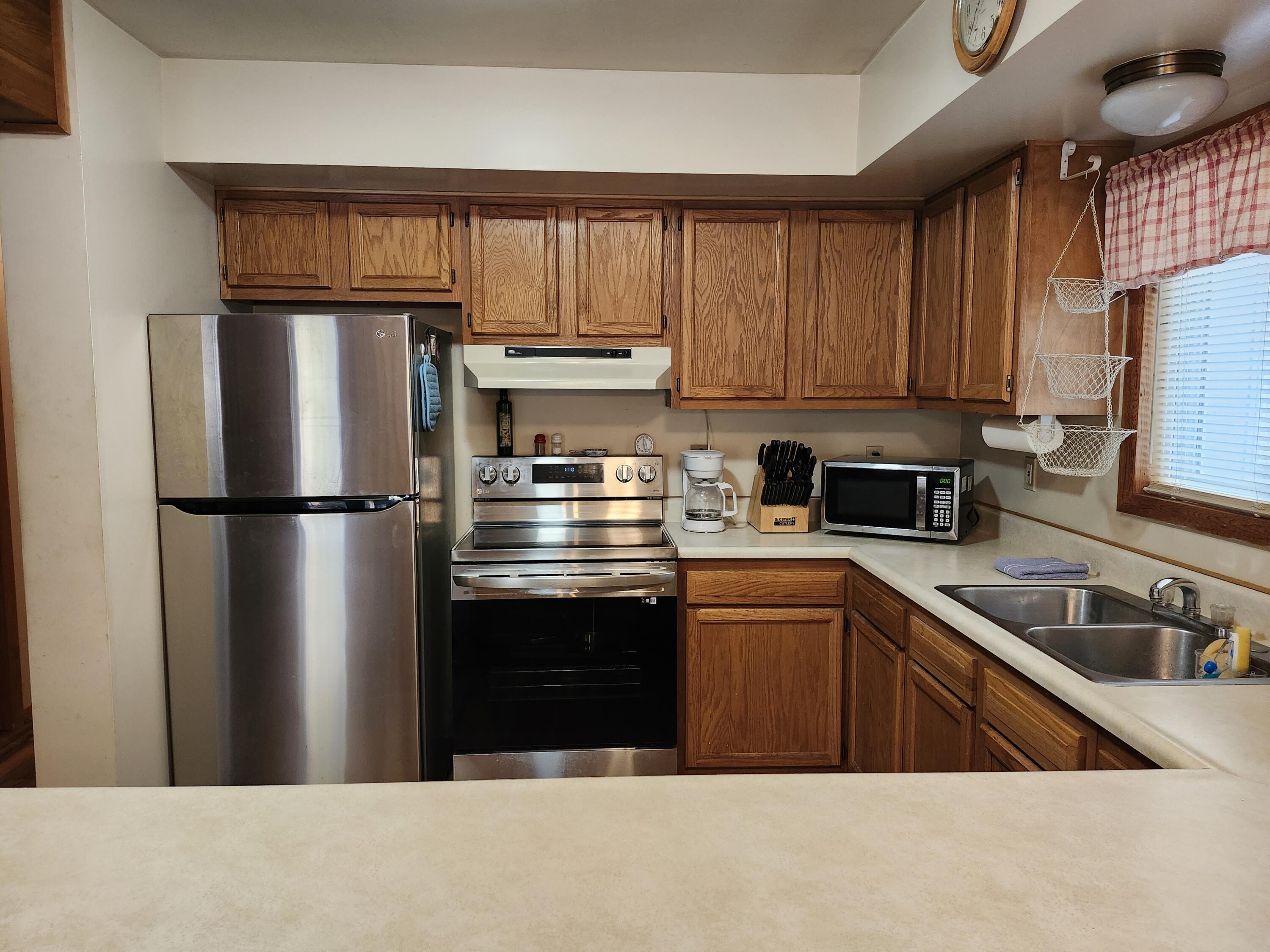 108 Deerwood Court Property Photo 16
