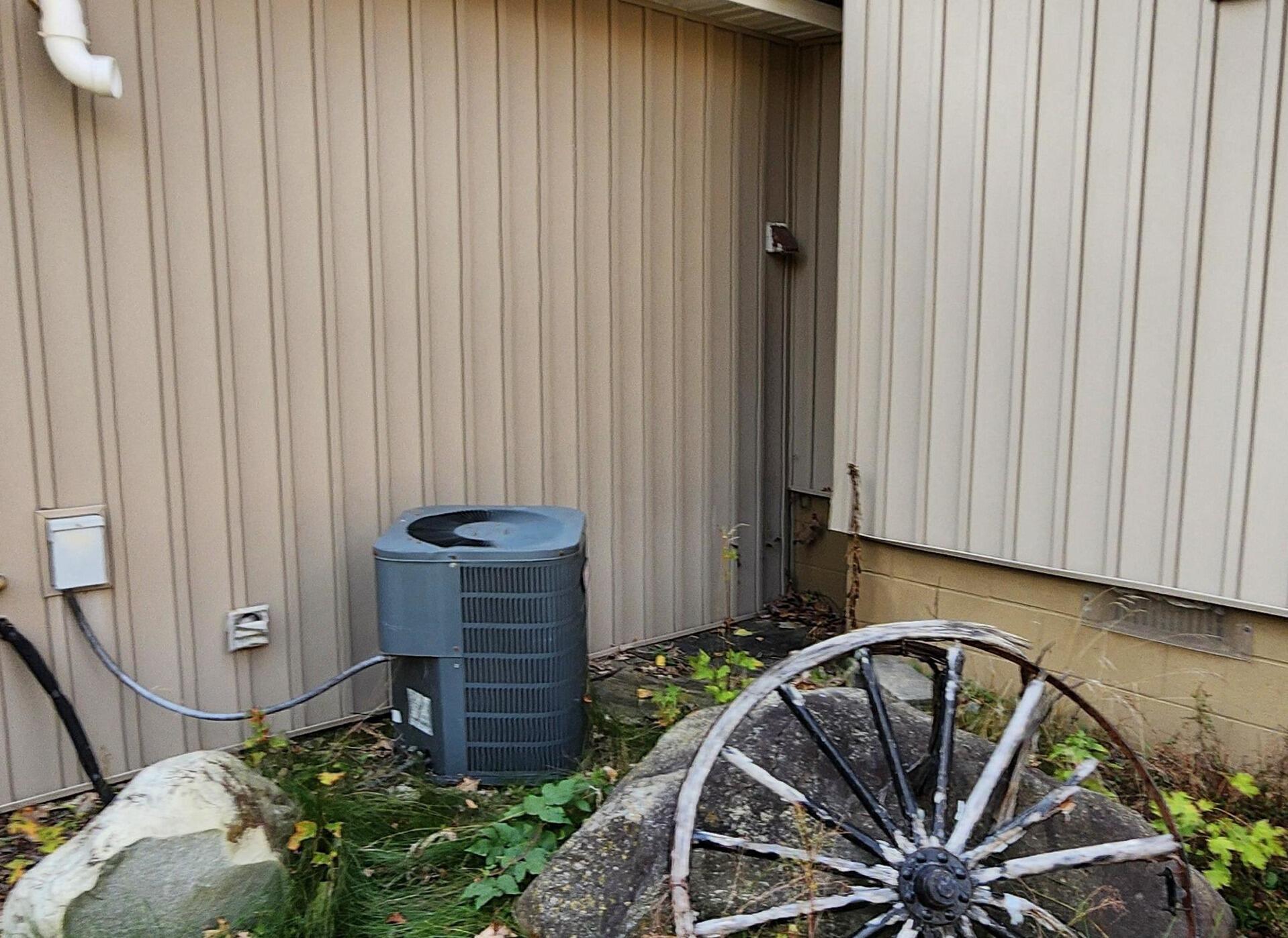 108 Deerwood Court Property Photo 42