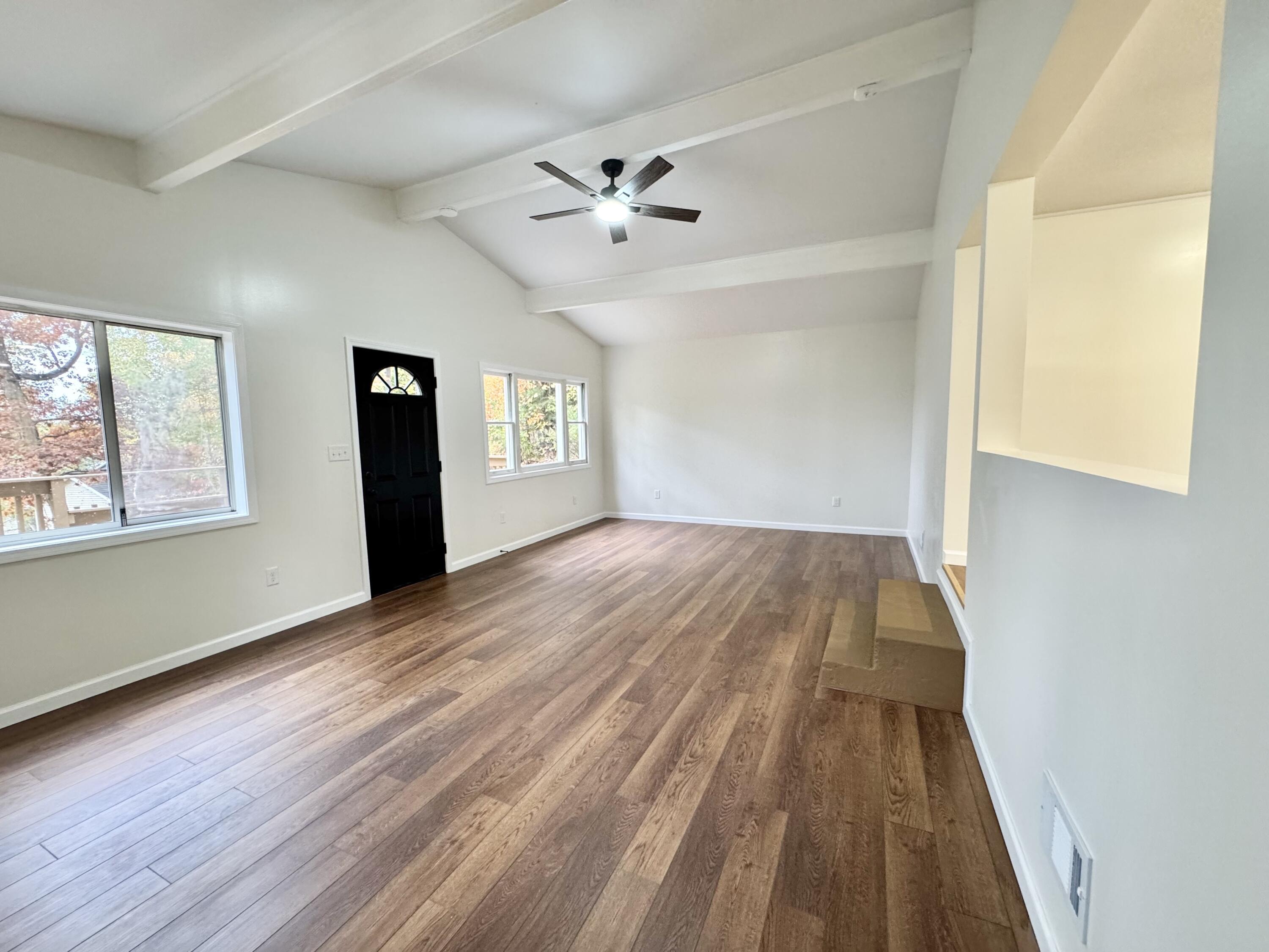 17692 Lake Drive Property Photo 10