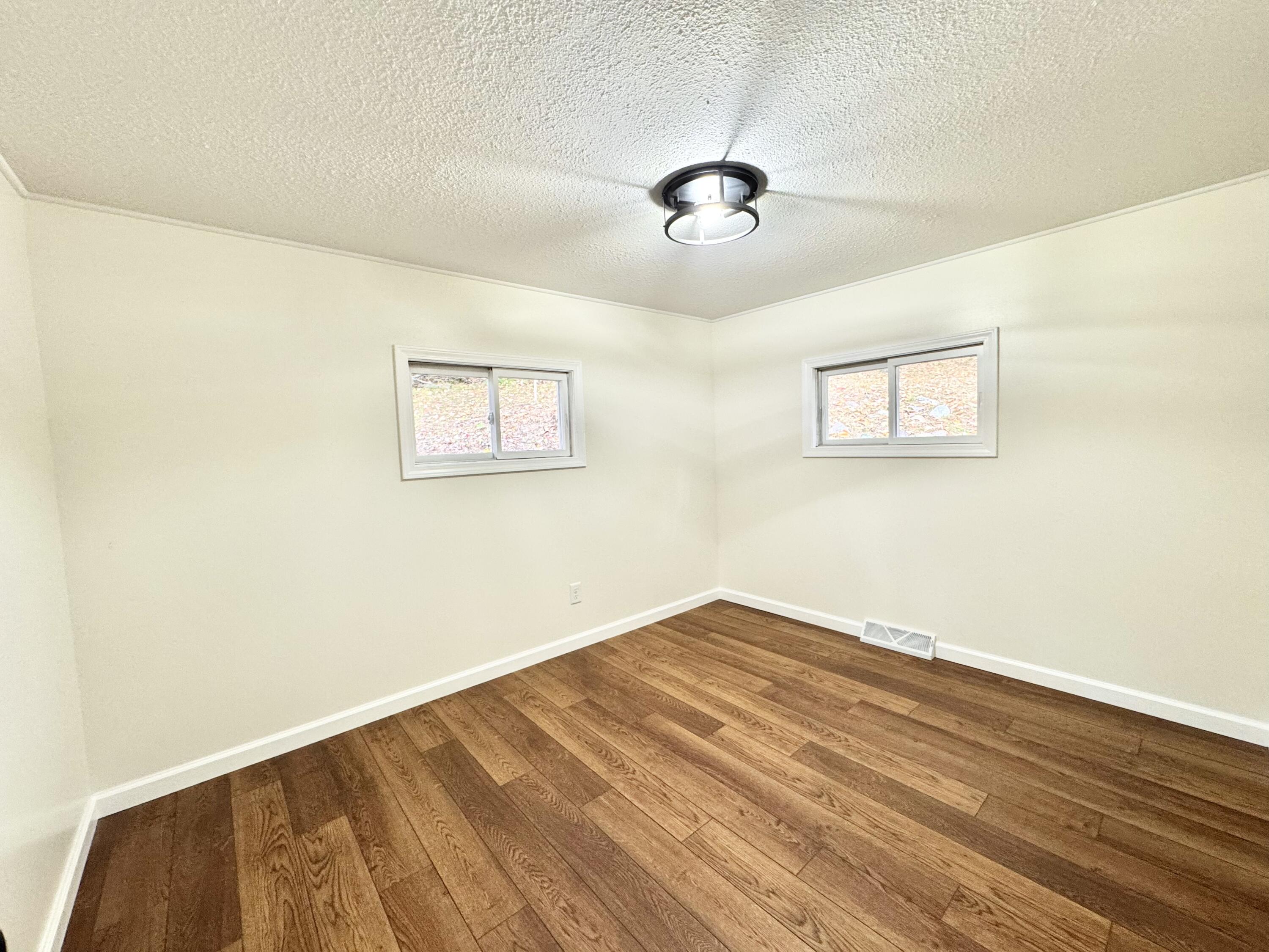 17692 Lake Drive Property Photo 17