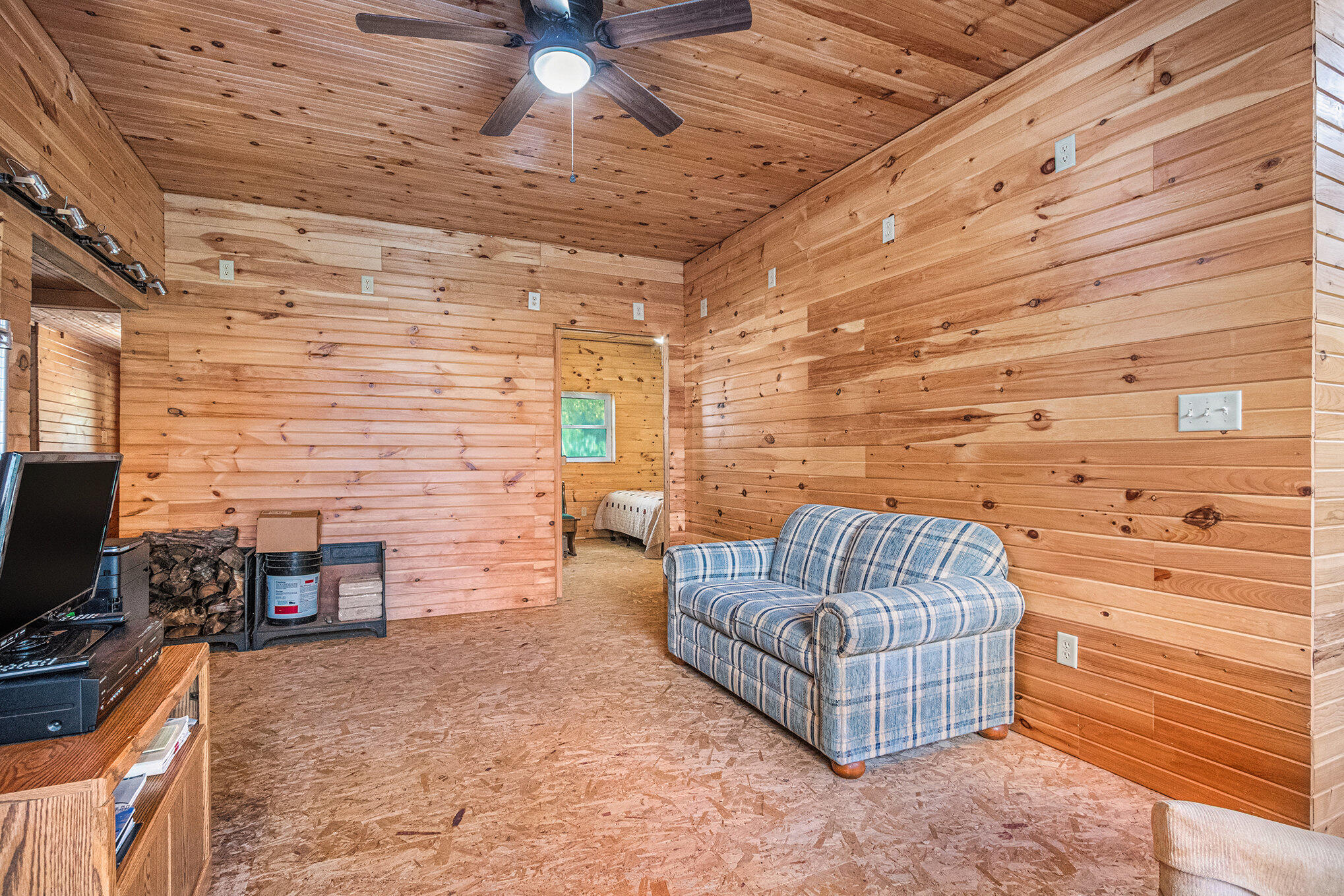 53027 Twin Lakes Road Property Photo 9