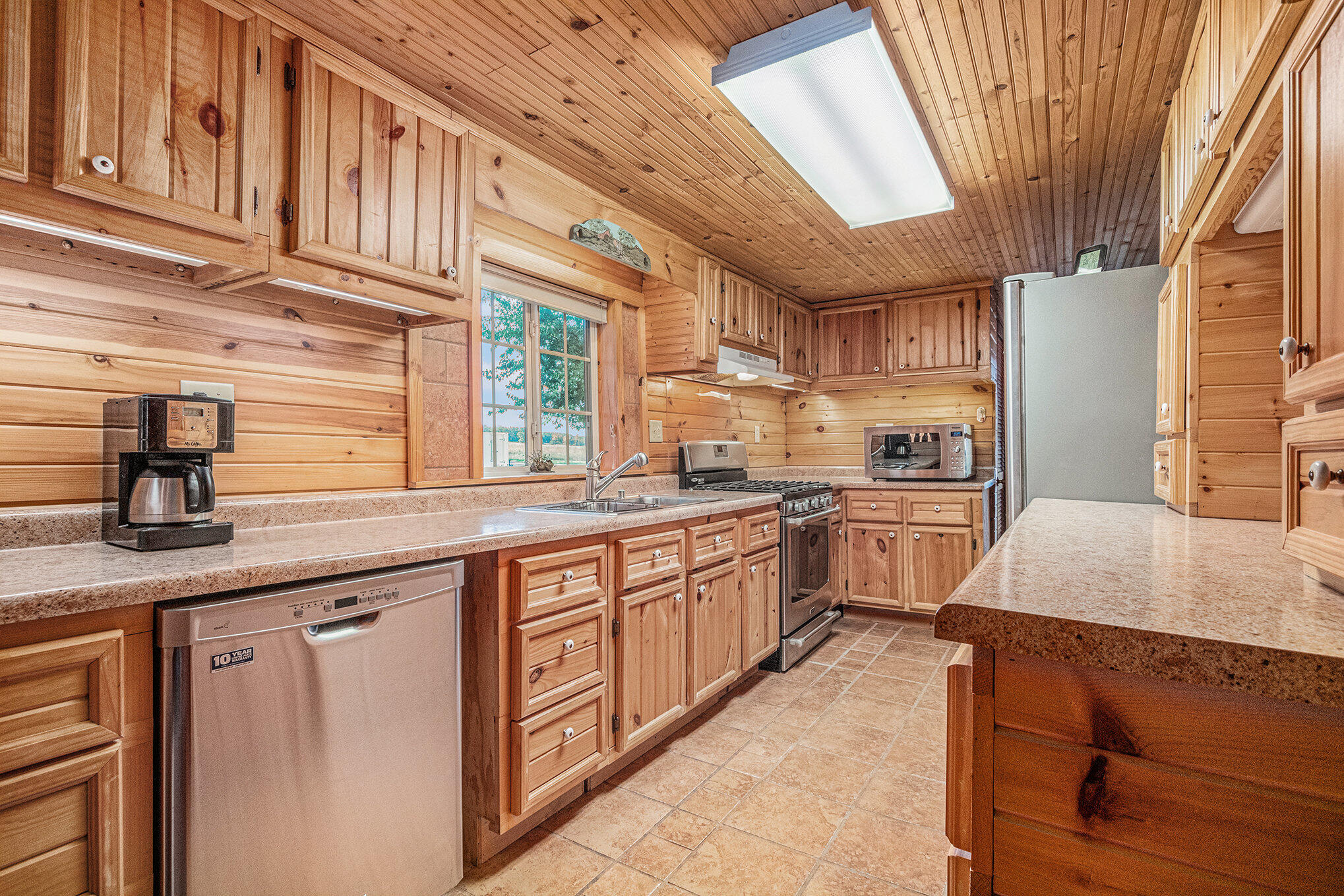 53027 Twin Lakes Road Property Photo 11