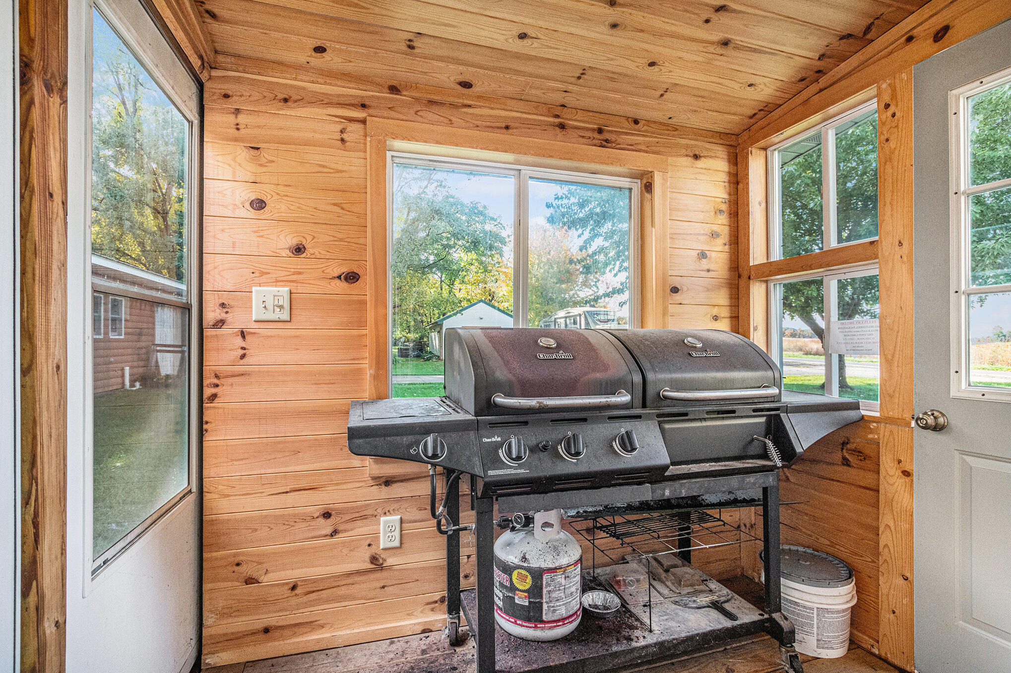 53027 Twin Lakes Road Property Photo 13
