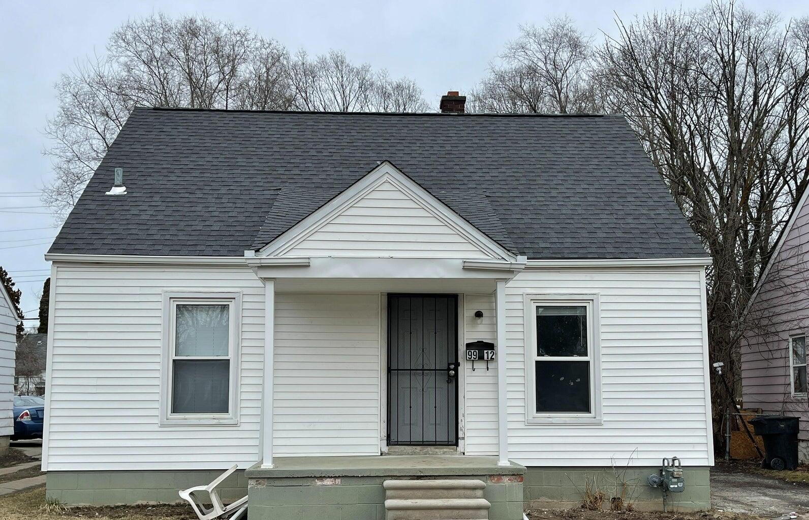 9912 Evergreen Avenue Property Photo 1