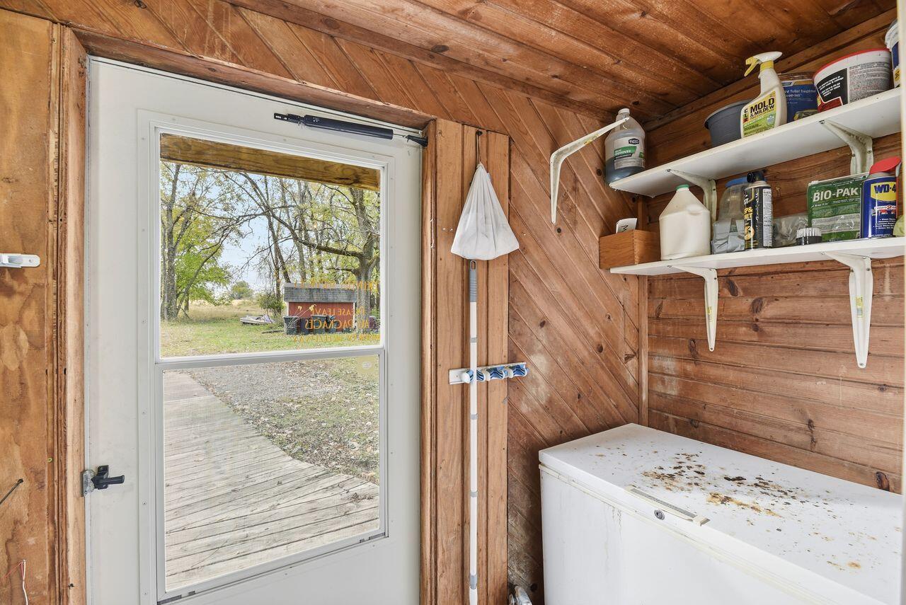 9936 E Wilson Road Property Photo 10